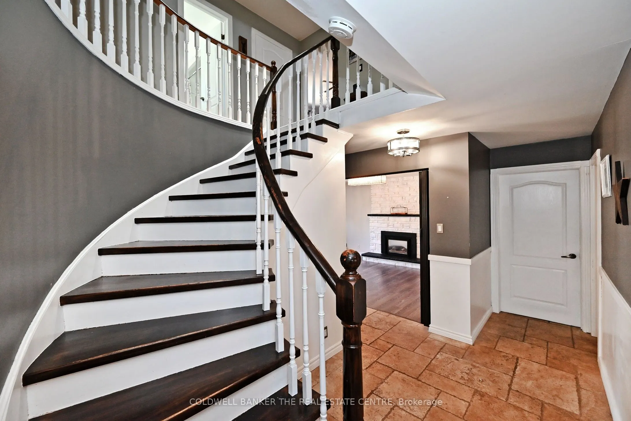 75 Castille Crescent
