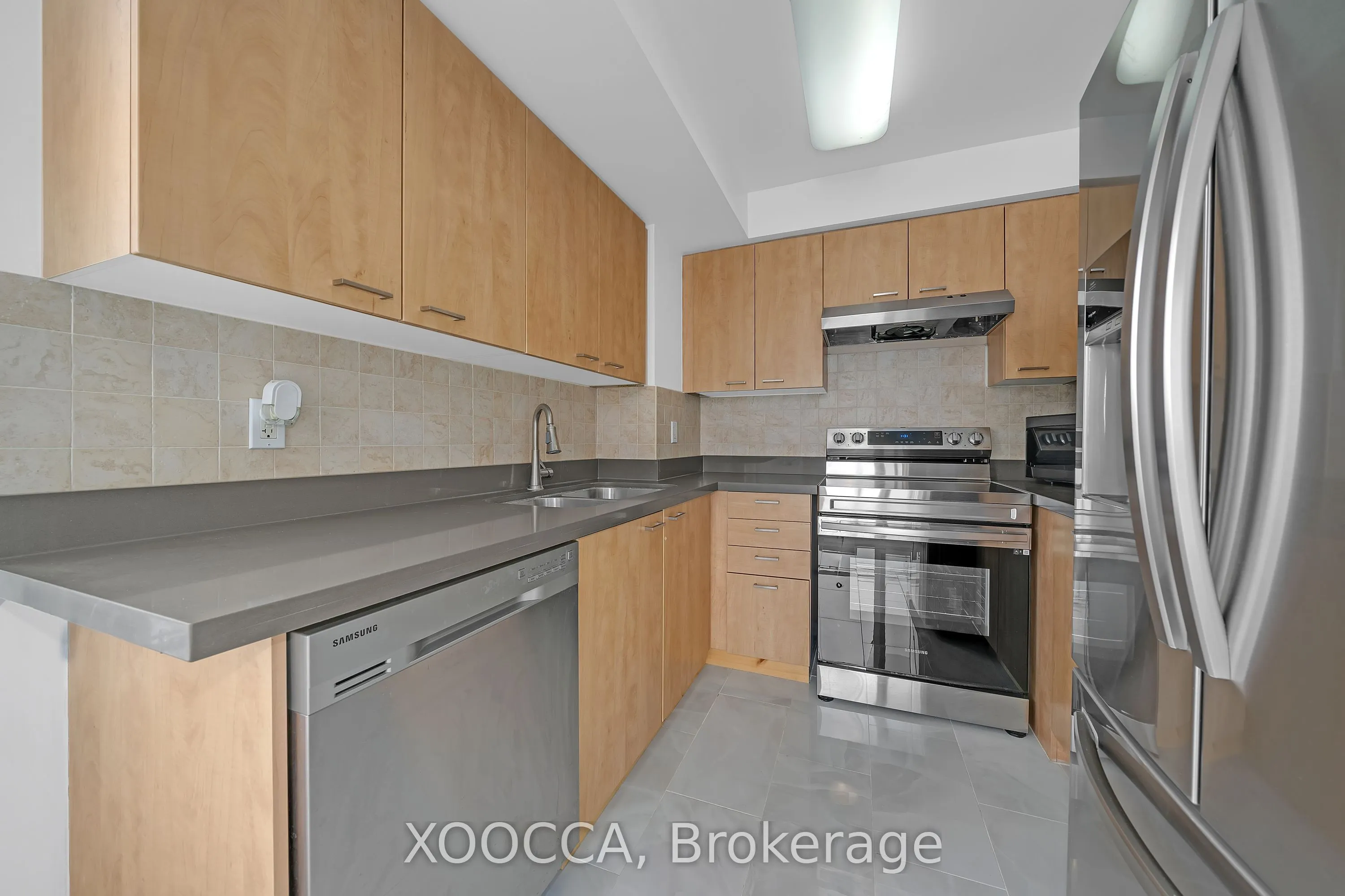 330 Red Maple Road, #1204