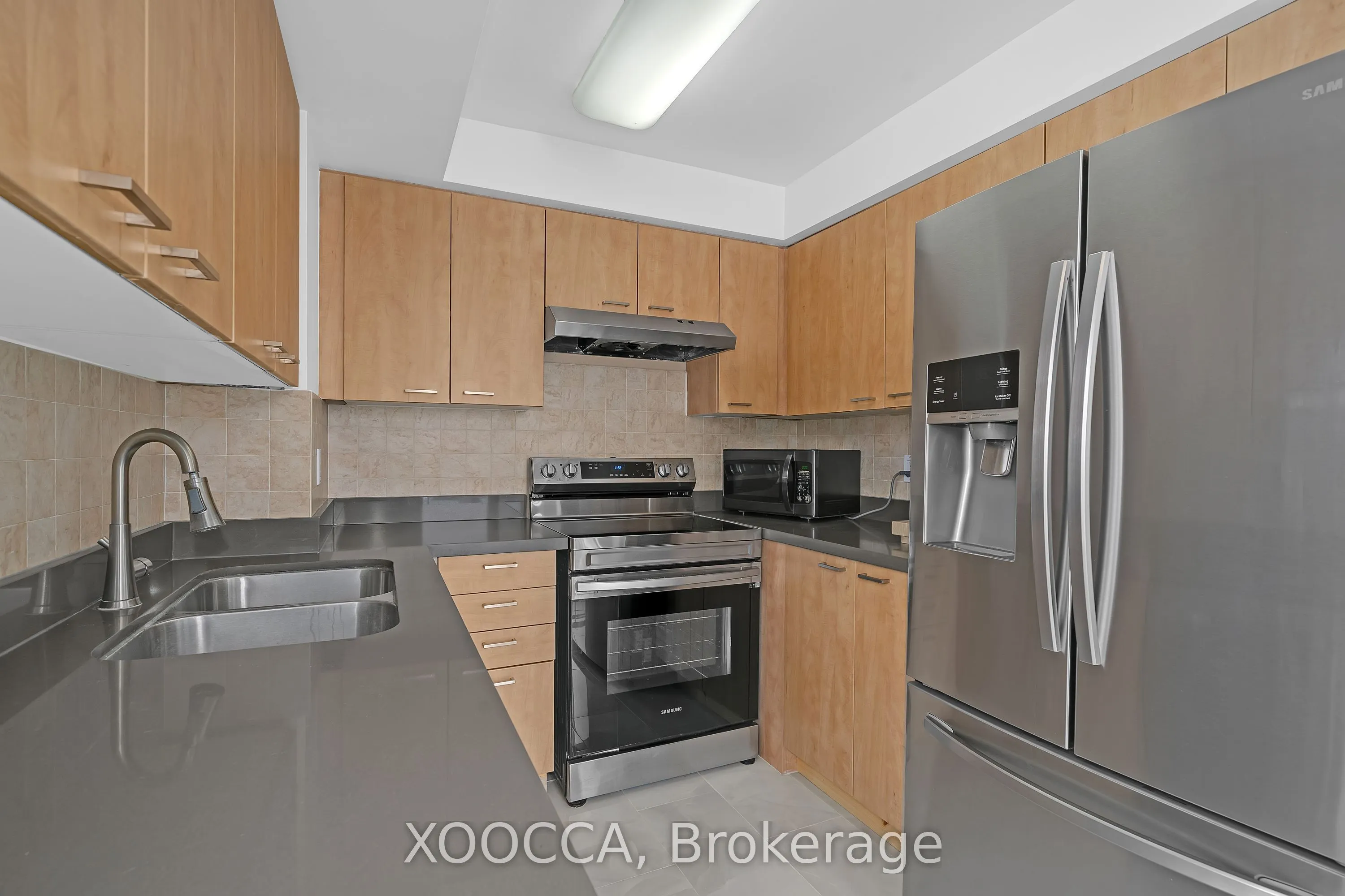 330 Red Maple Road, #1204