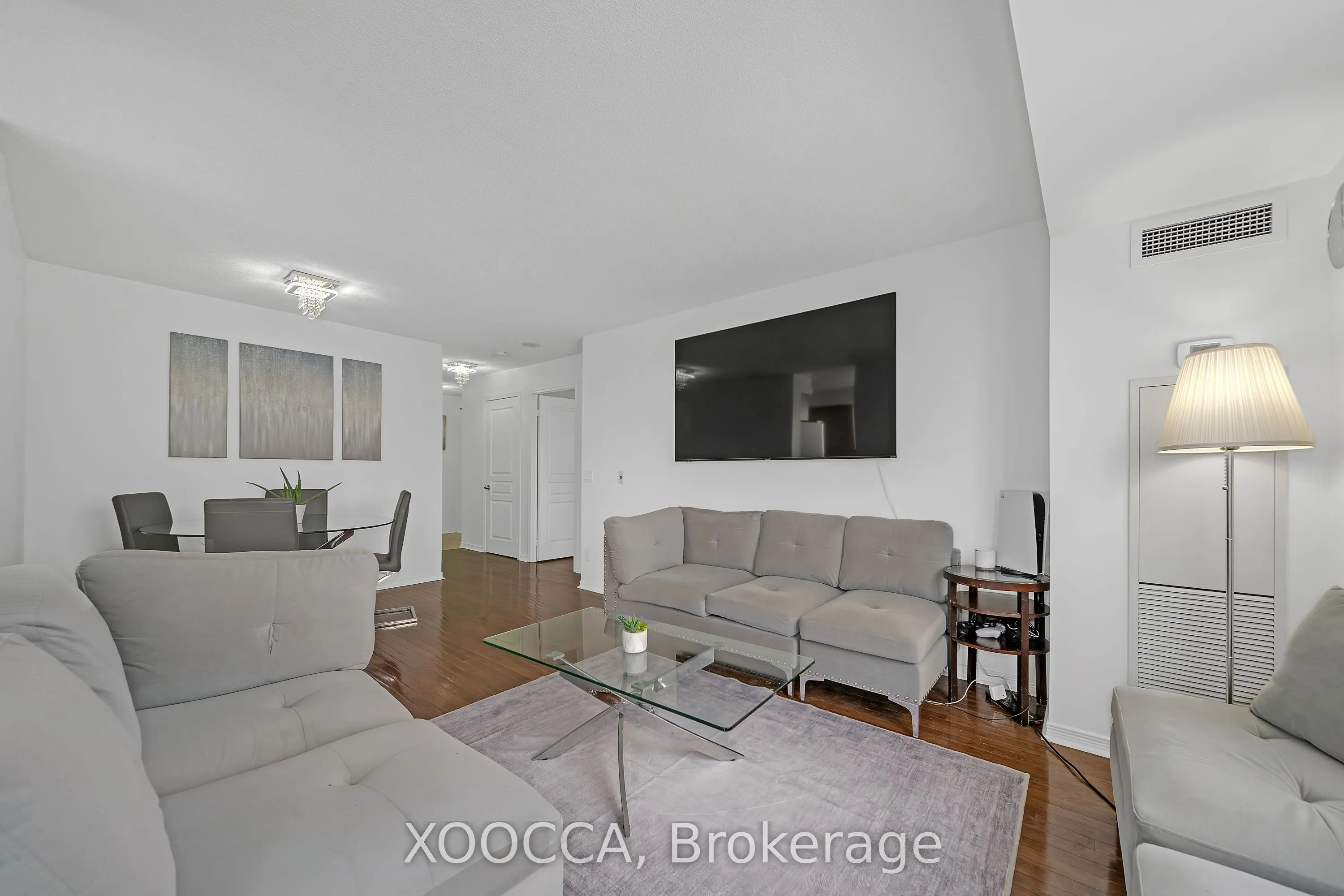 330 Red Maple Road, #1204