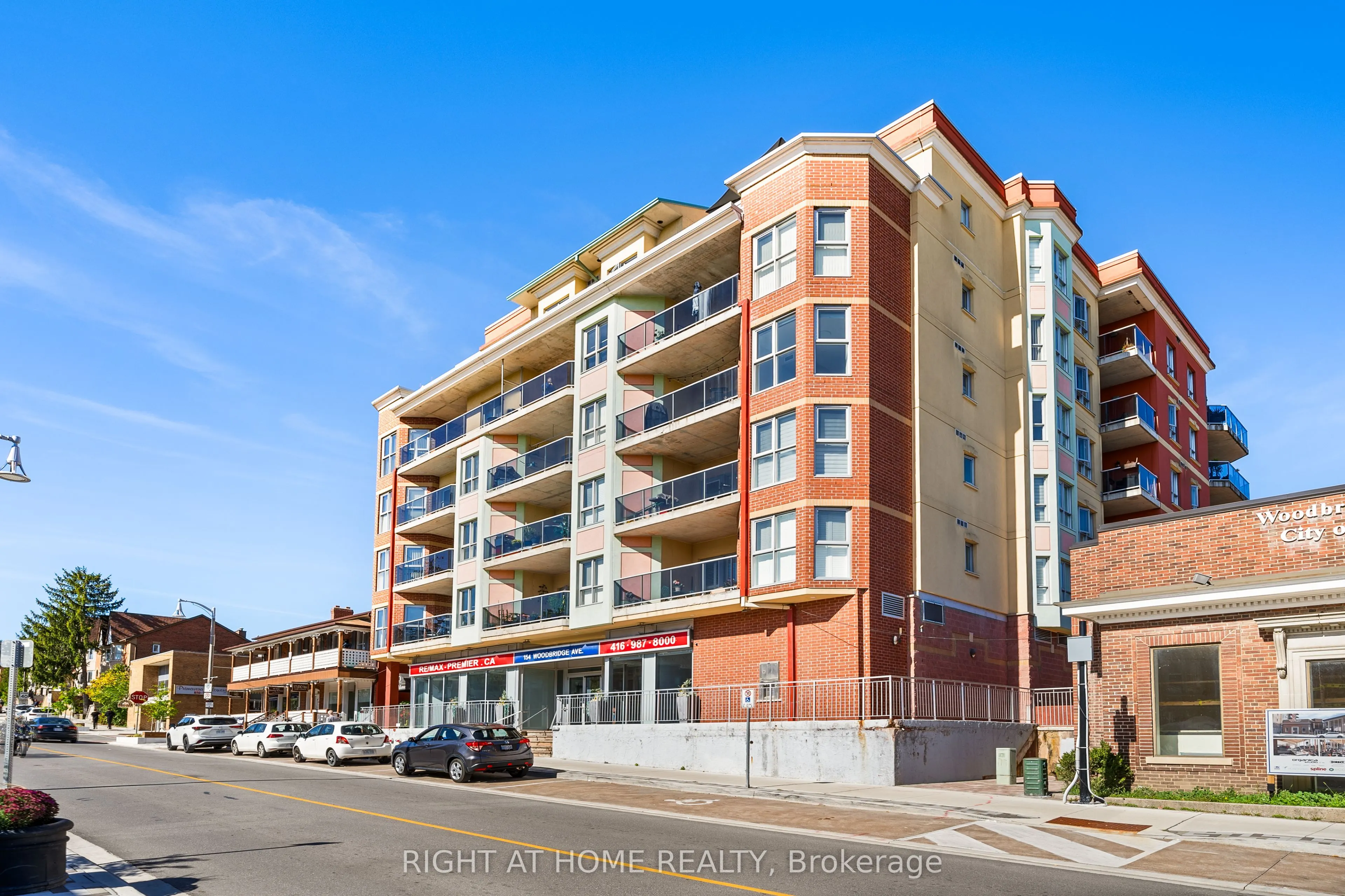 160 Woodbridge Avenue, #401