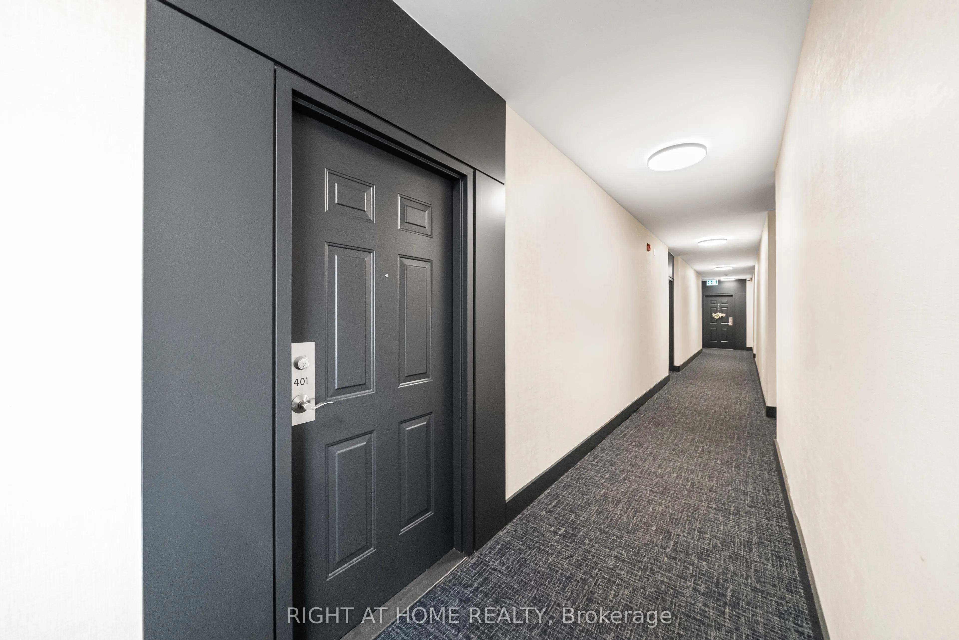 160 Woodbridge Avenue, #401