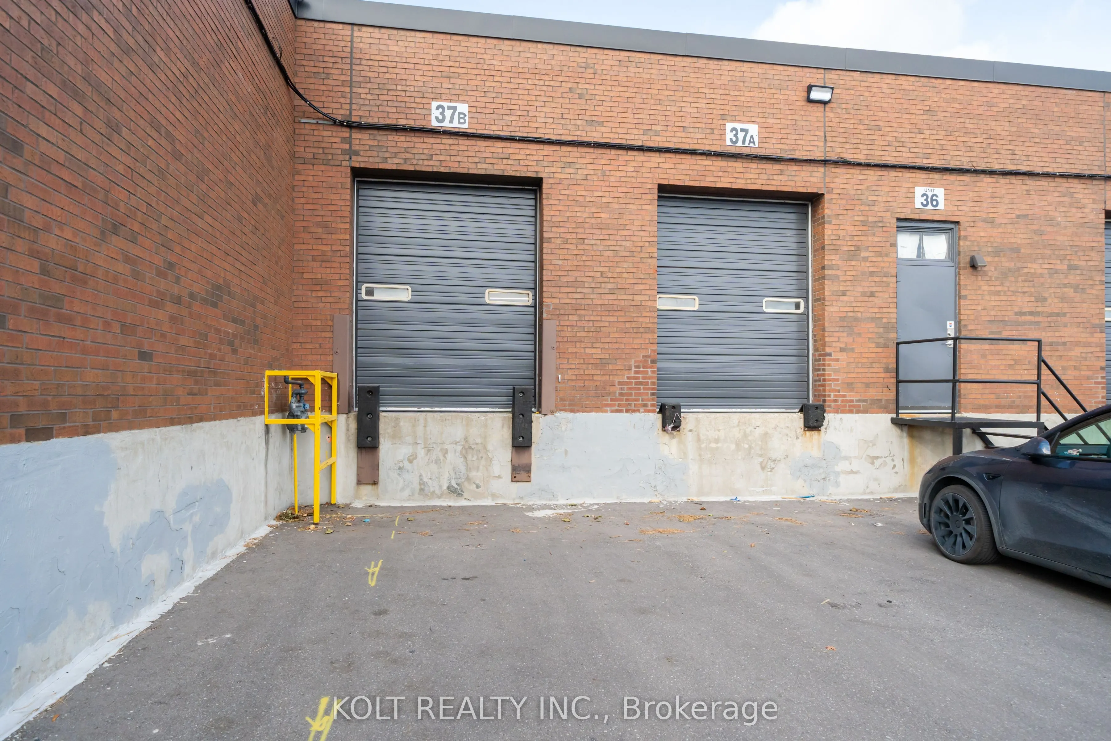 330 Esna Park Drive, #37