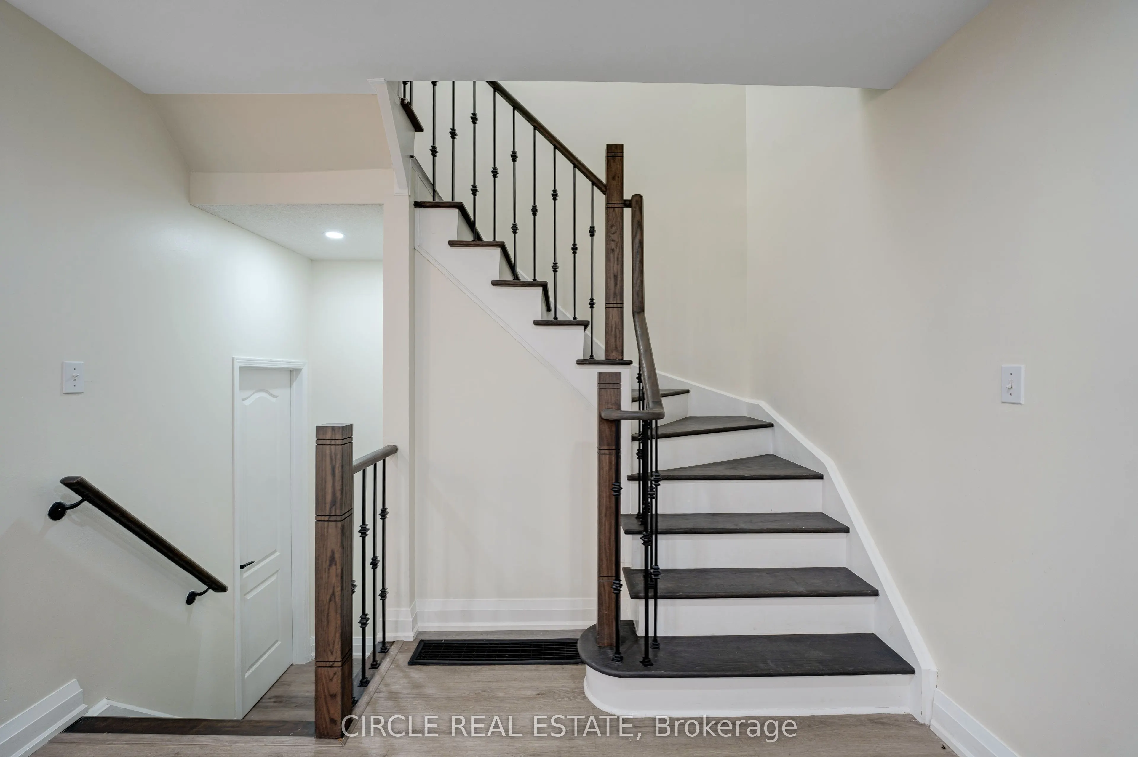 21 Casabel Drive