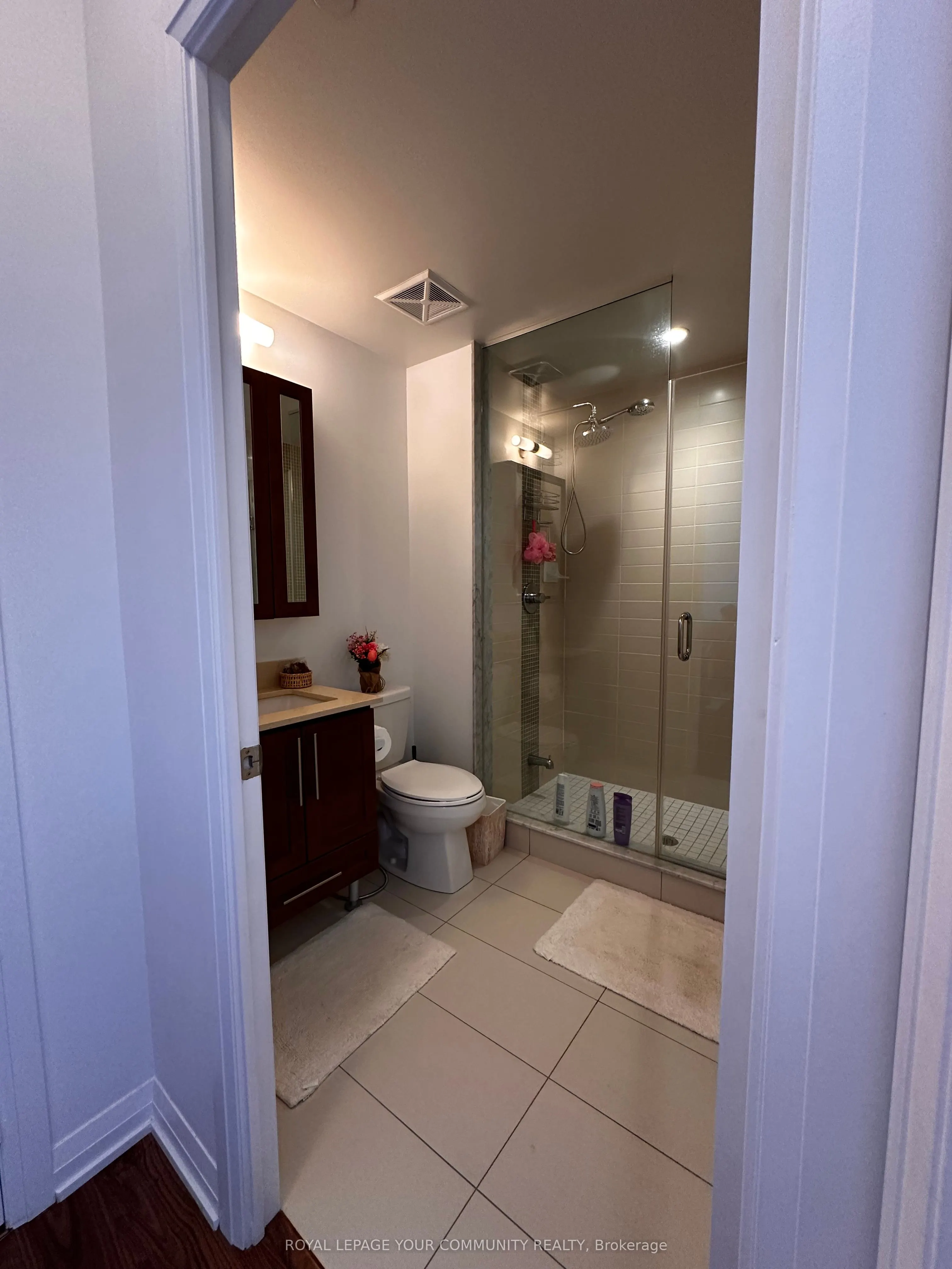 65 Oneida Crescent, #1008