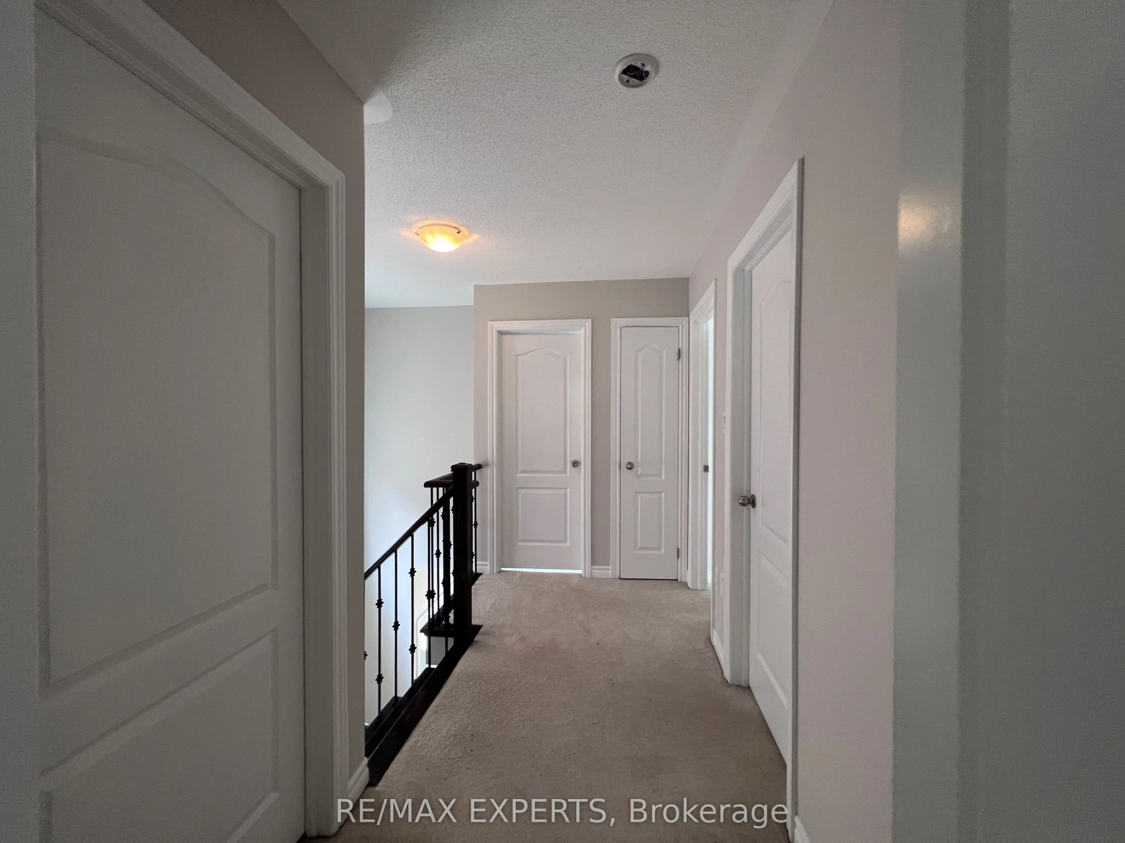 2205 Dawson Crescent