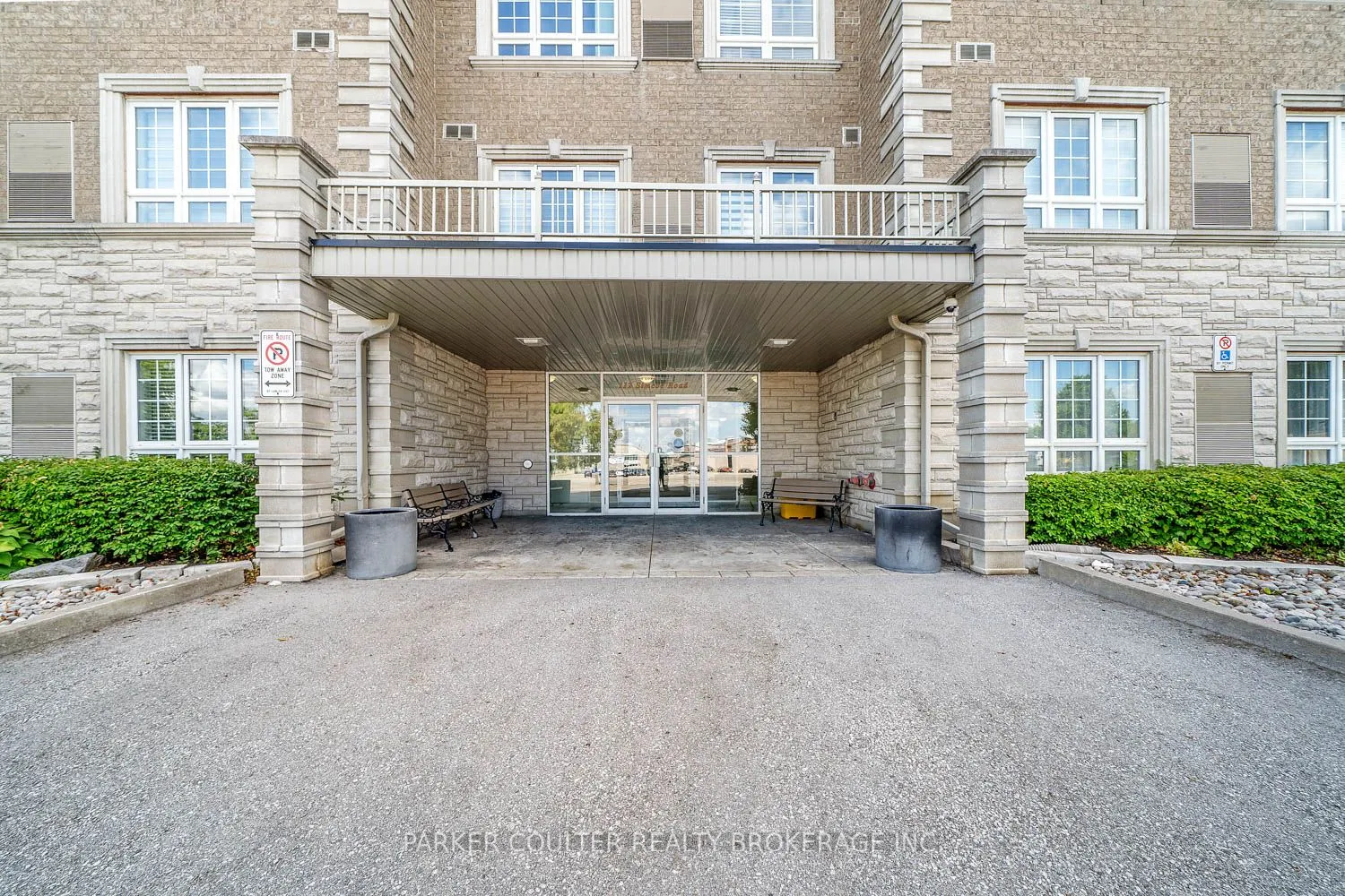 112 Simcoe Road, #301