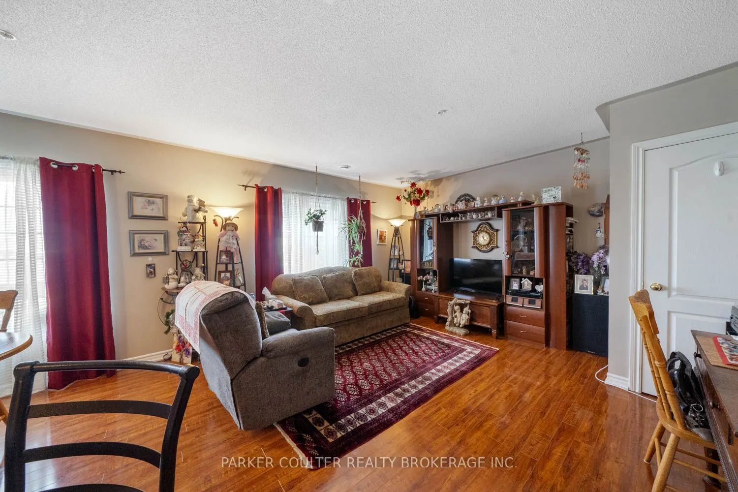 112 Simcoe Road, #301