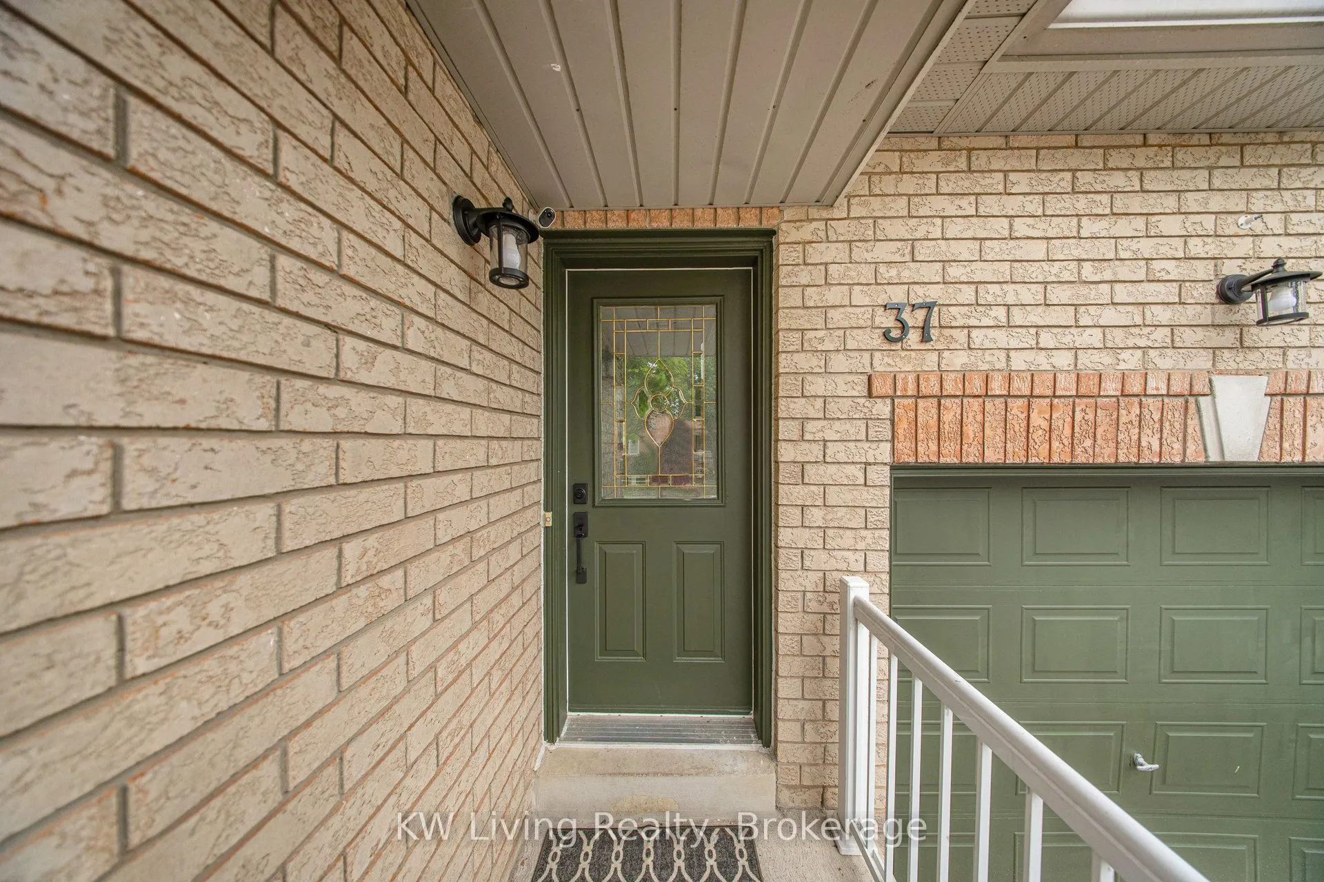 37 Bluewater Trail