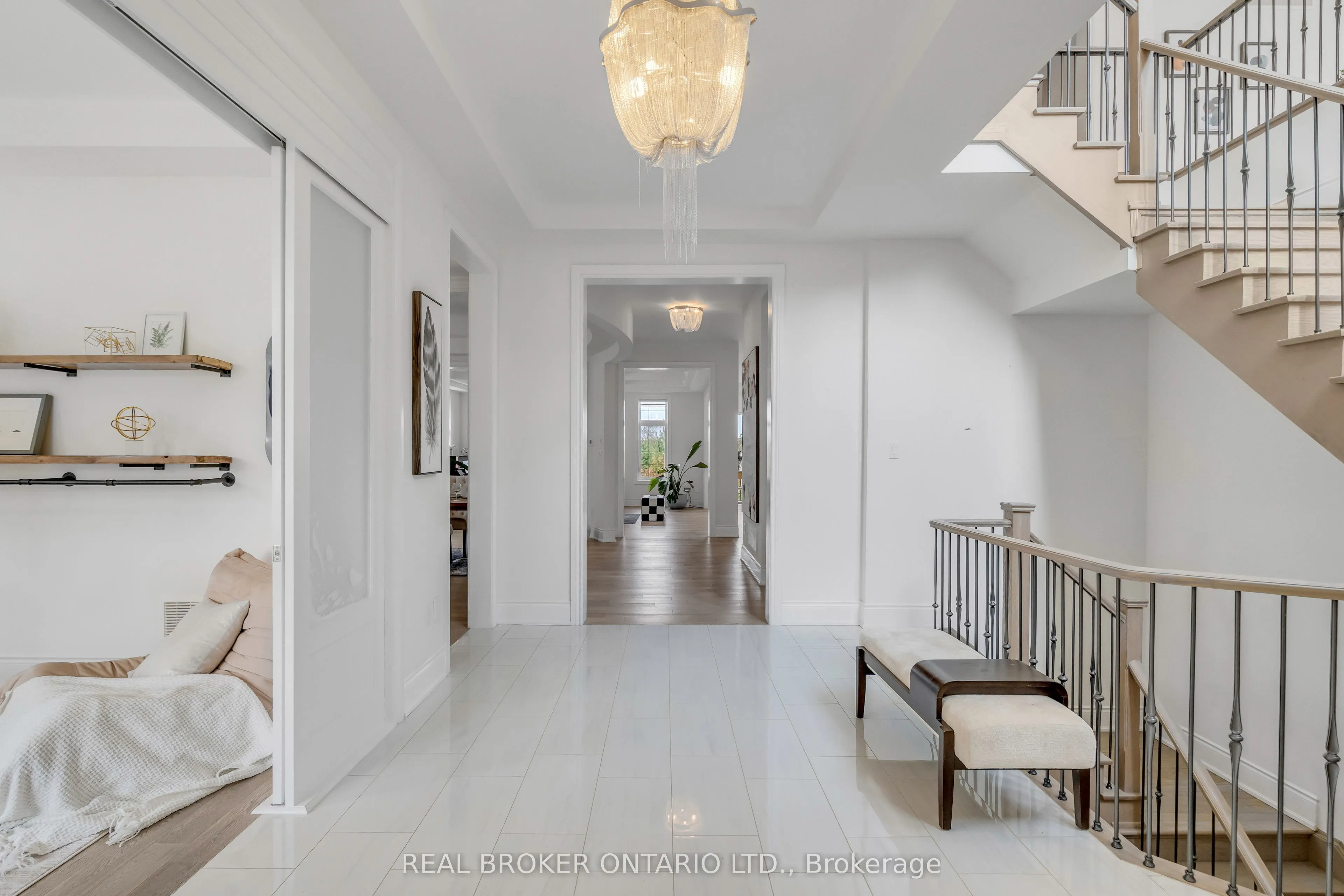 18 Ridgepoint Road