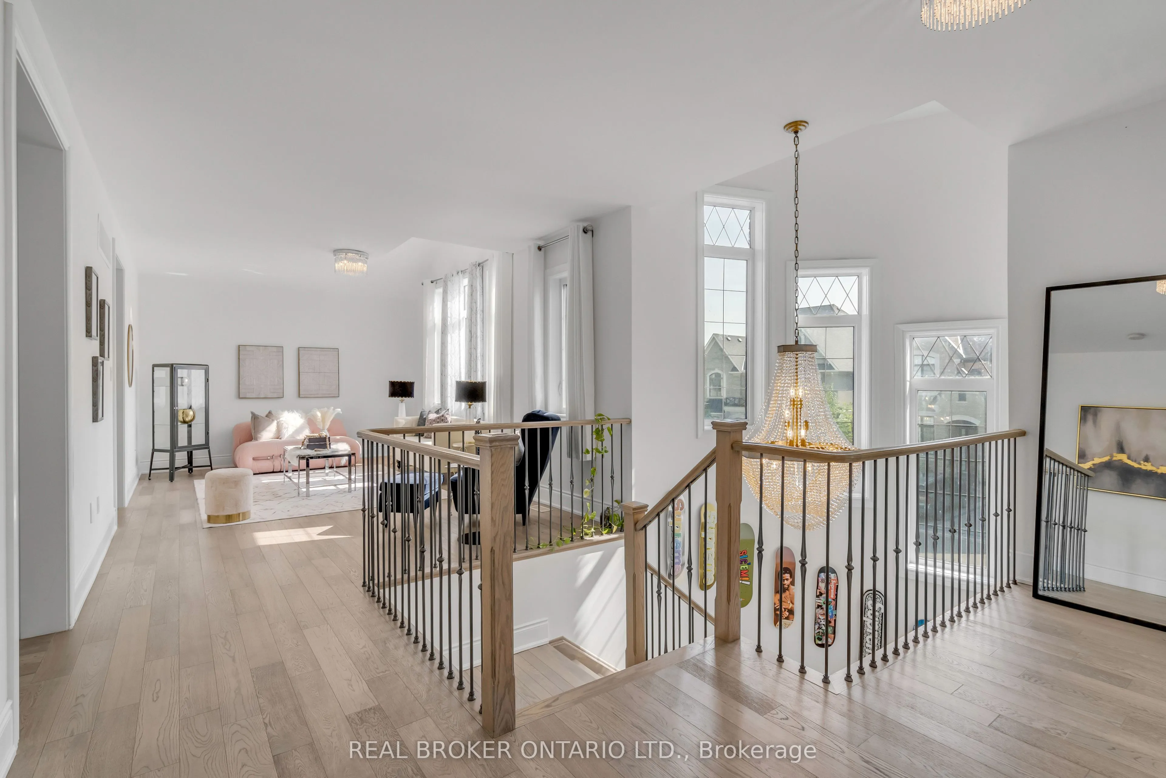 18 Ridgepoint Road
