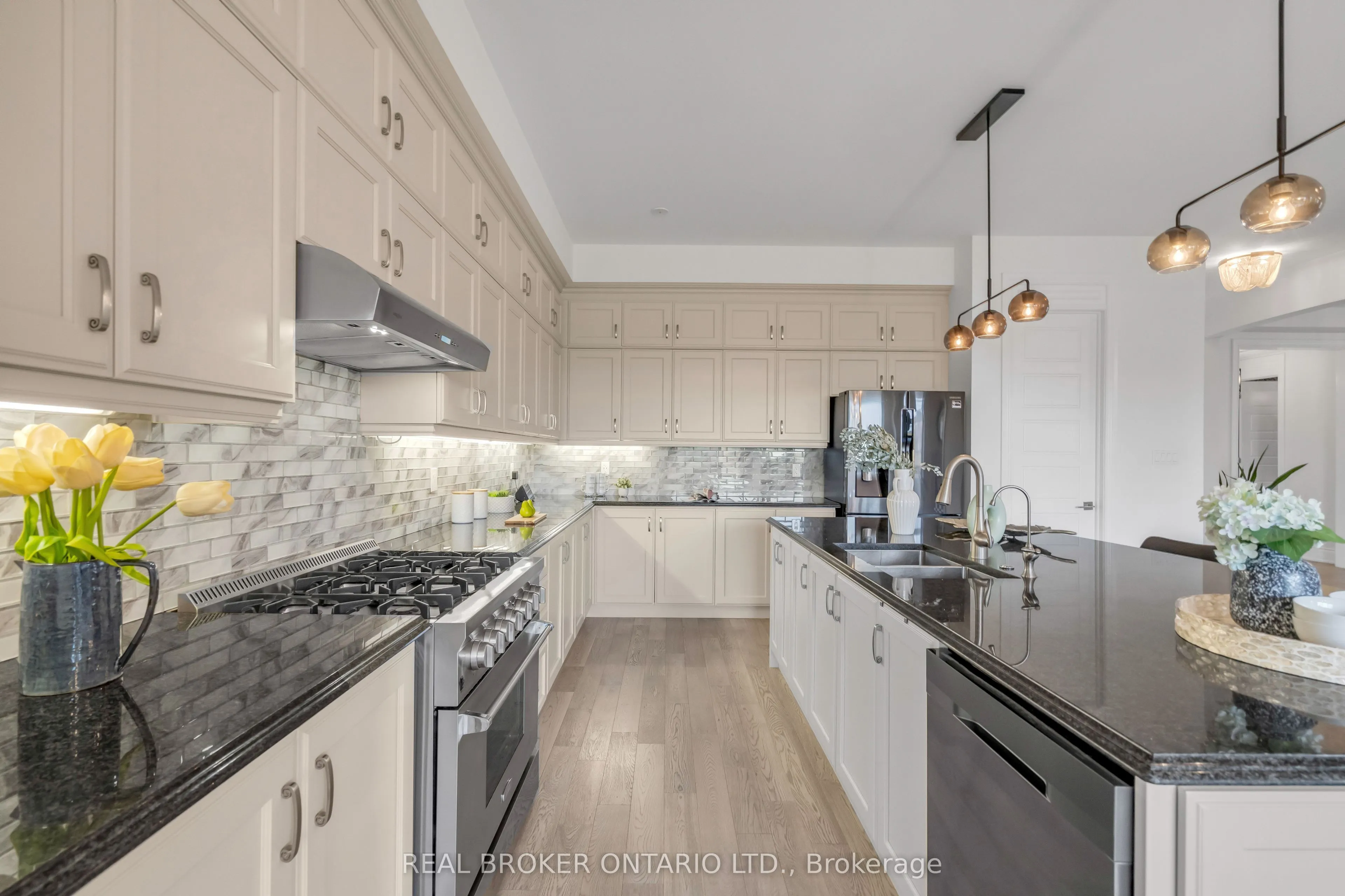 18 Ridgepoint Road