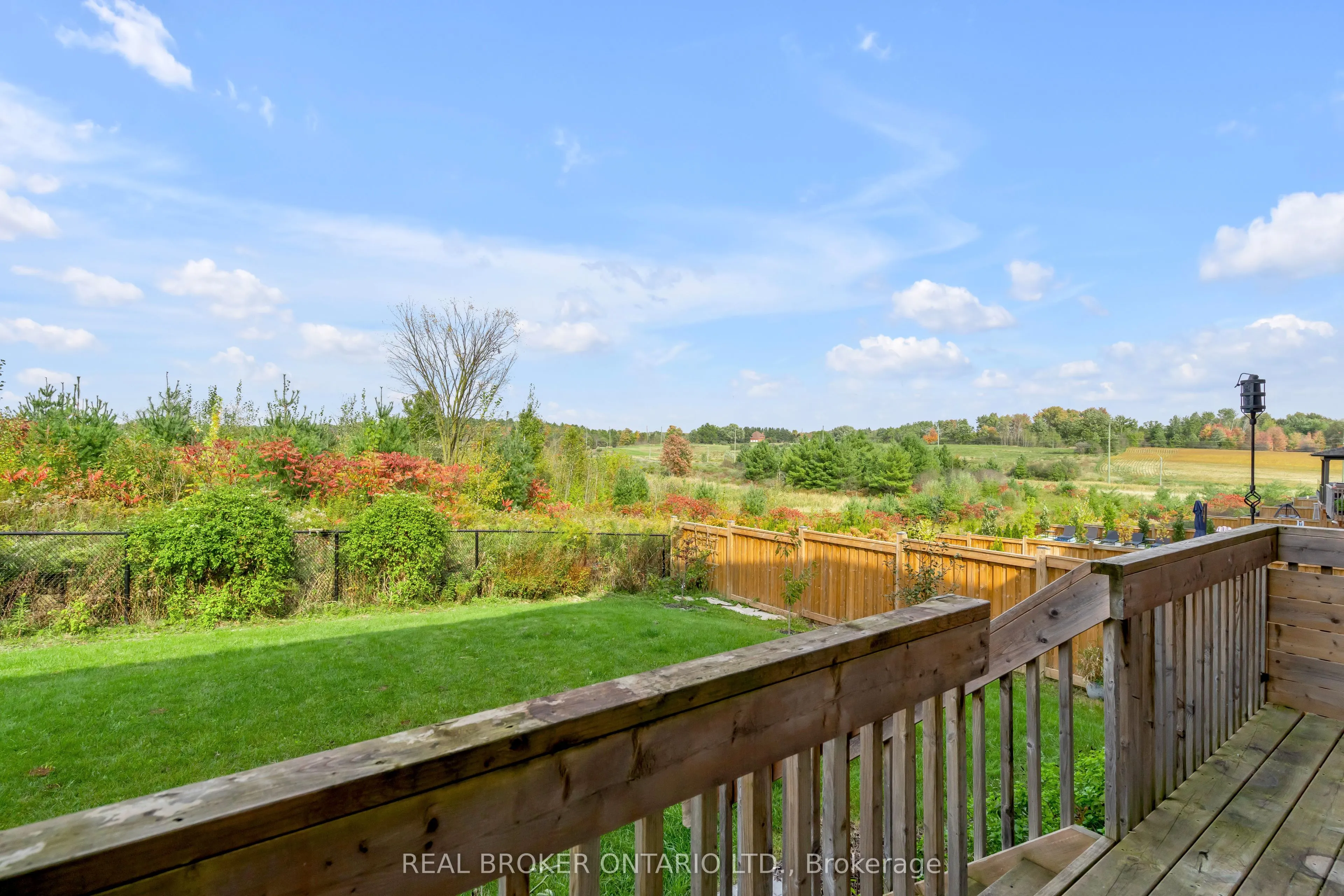 18 Ridgepoint Road
