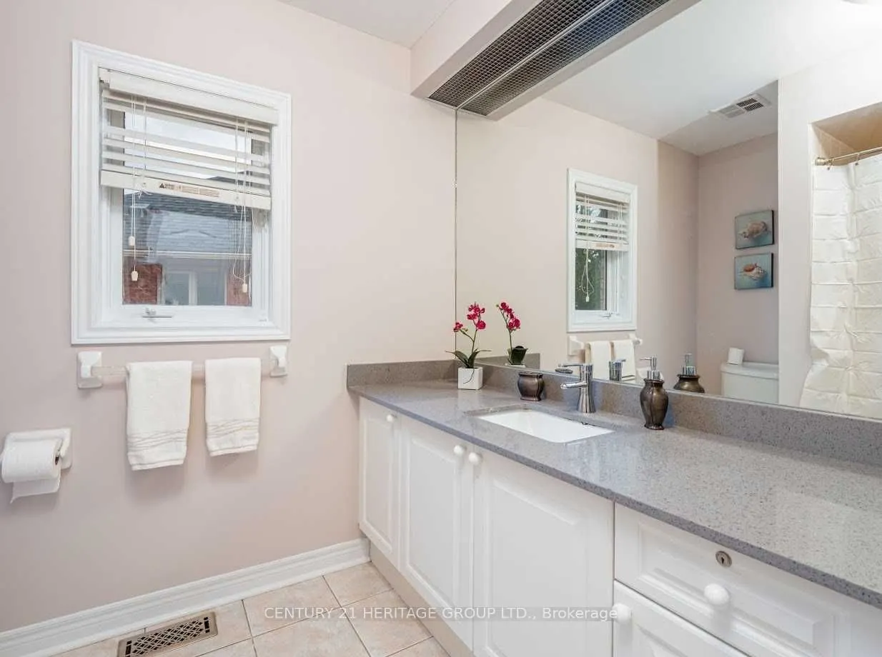 108 Bothwell Crescent