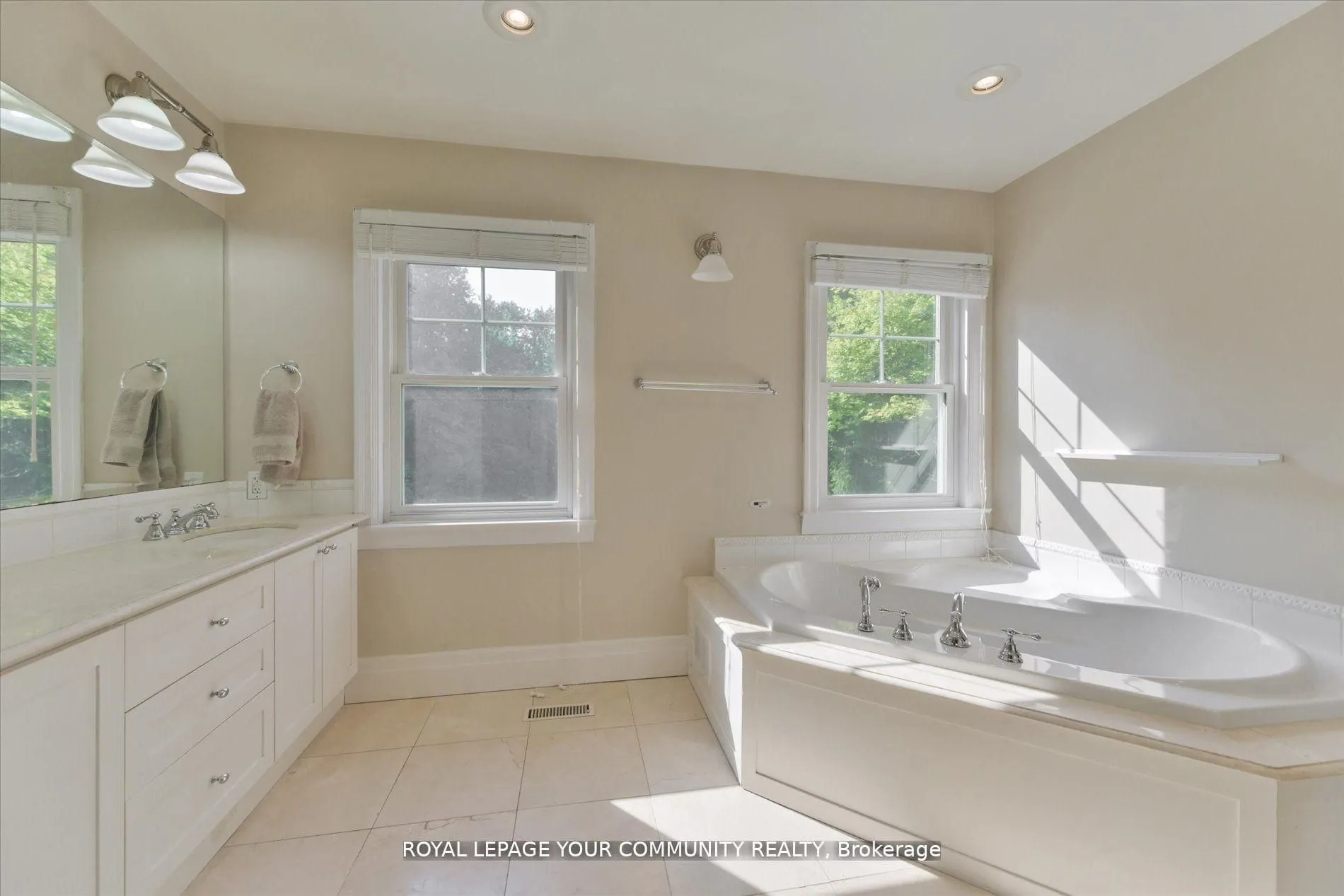7 Skyview Lane
