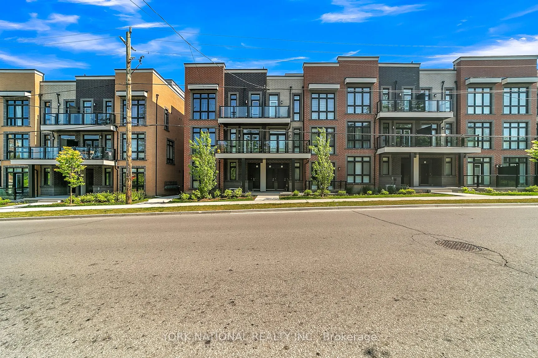 3 Bond Crescent, #10
