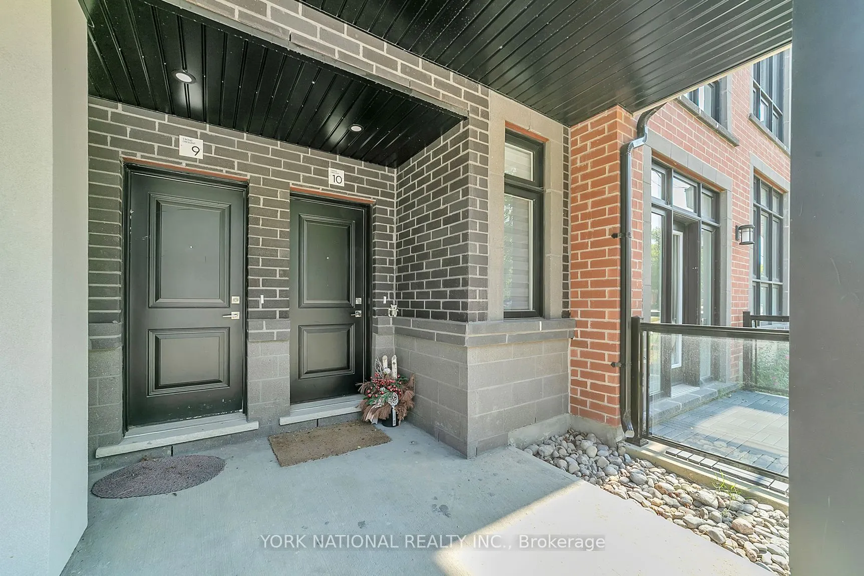 3 Bond Crescent, #10