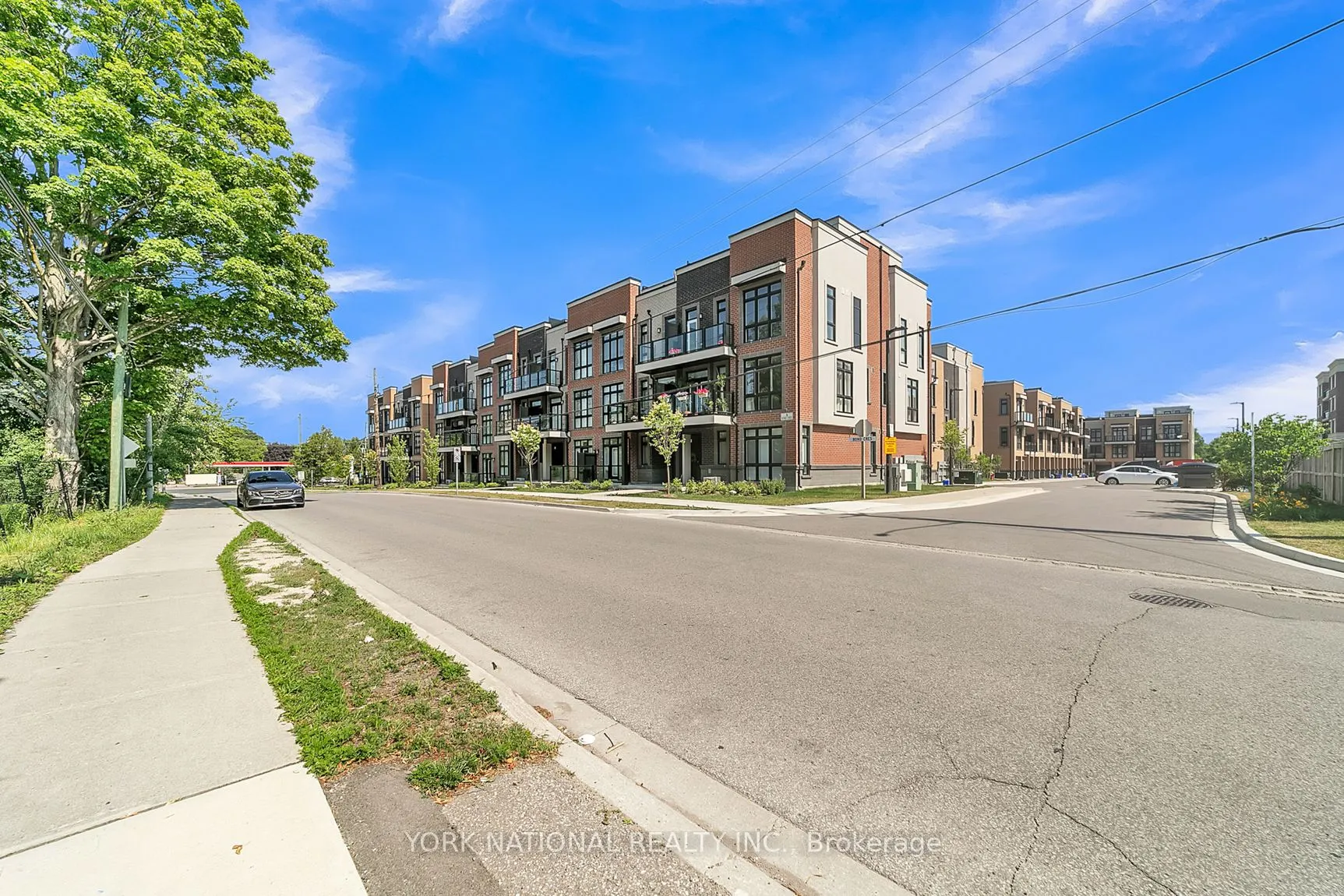 3 Bond Crescent, #10
