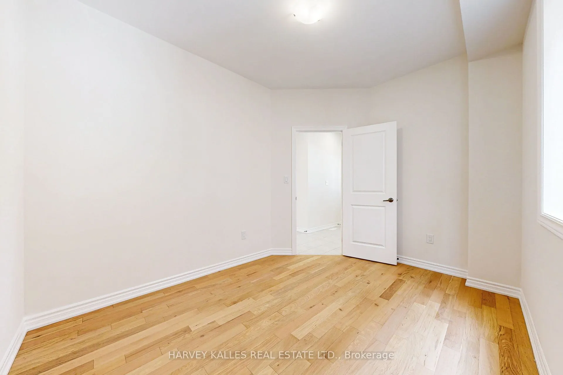 53 Lawrence D. Pridham Avenue