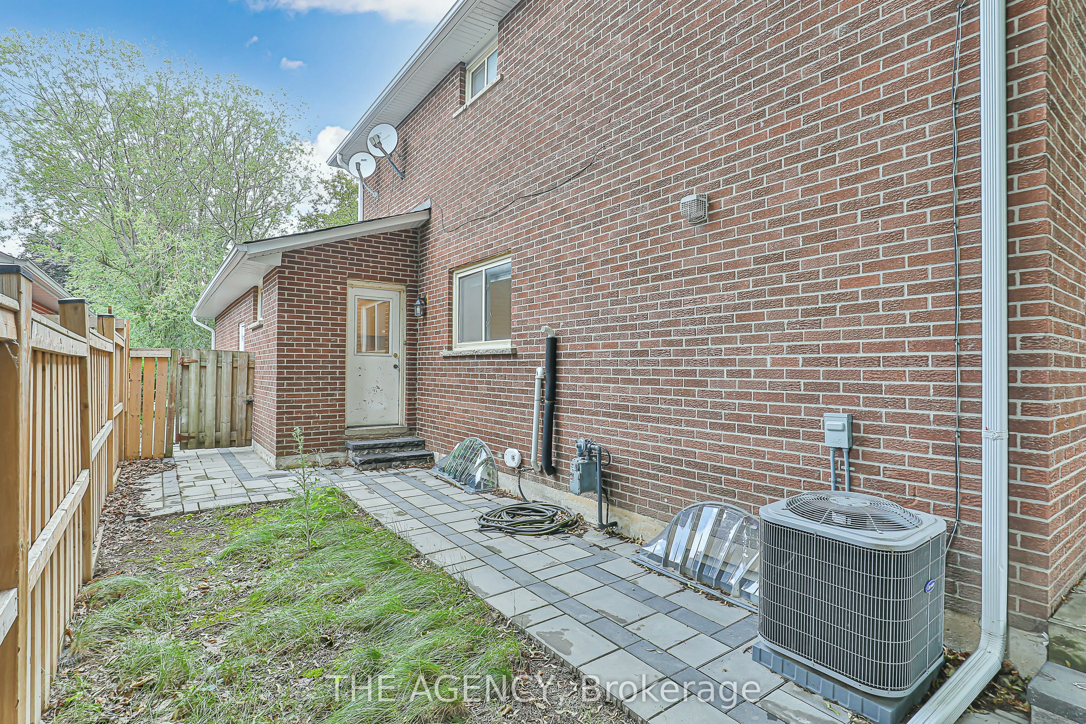 310 Primrose Lane