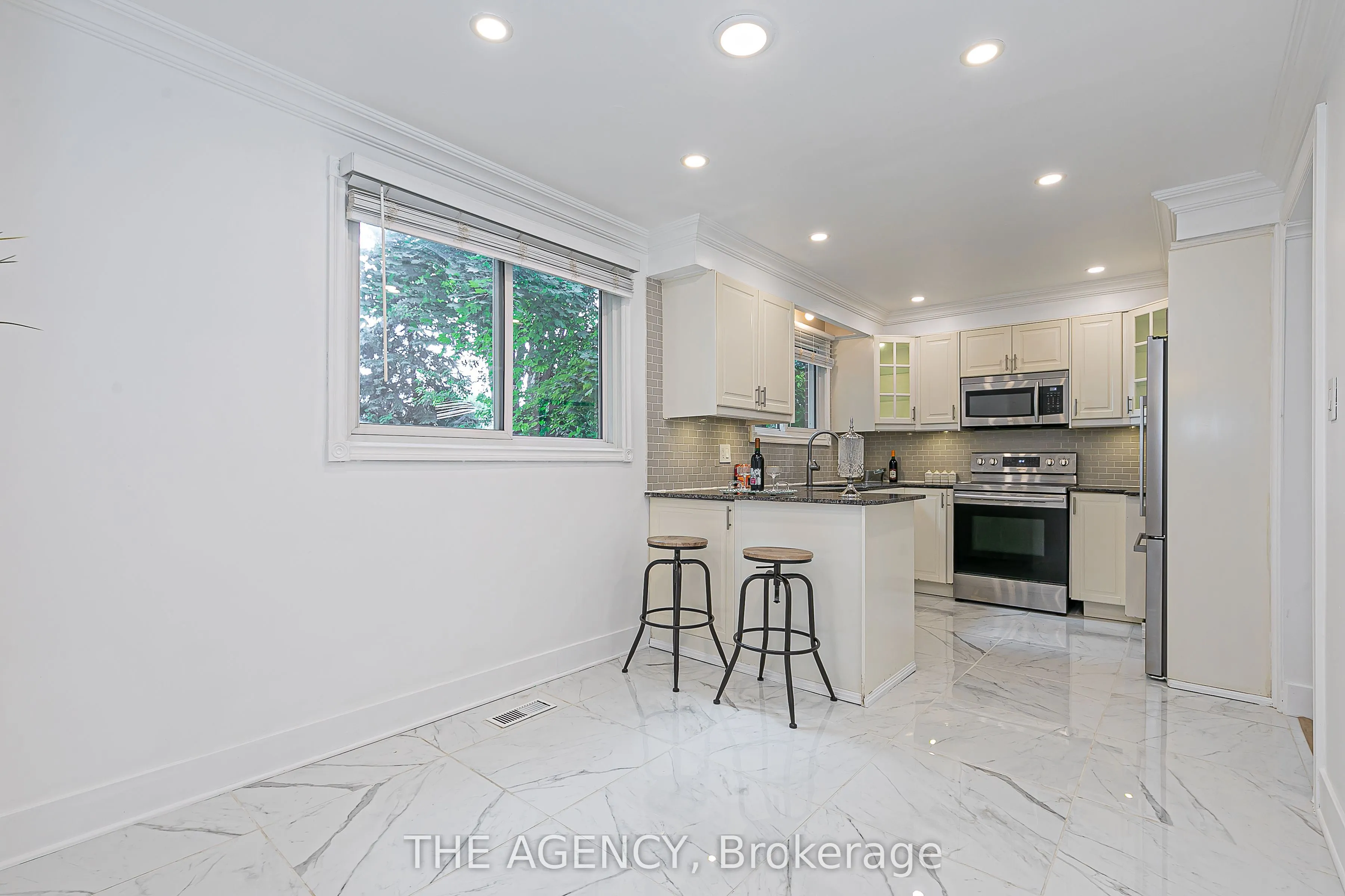 310 Primrose Lane