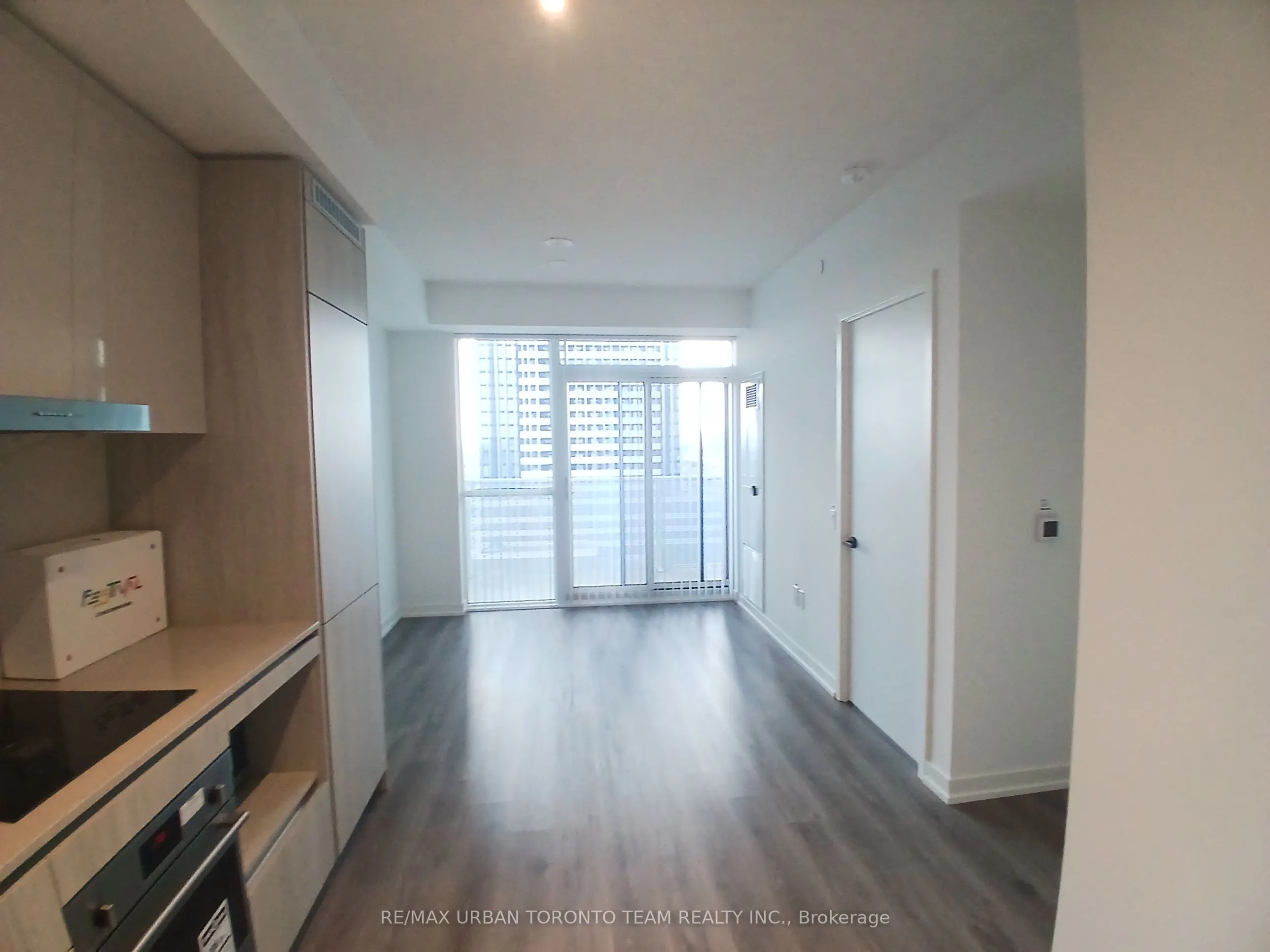 28 Interchange Way, #1116