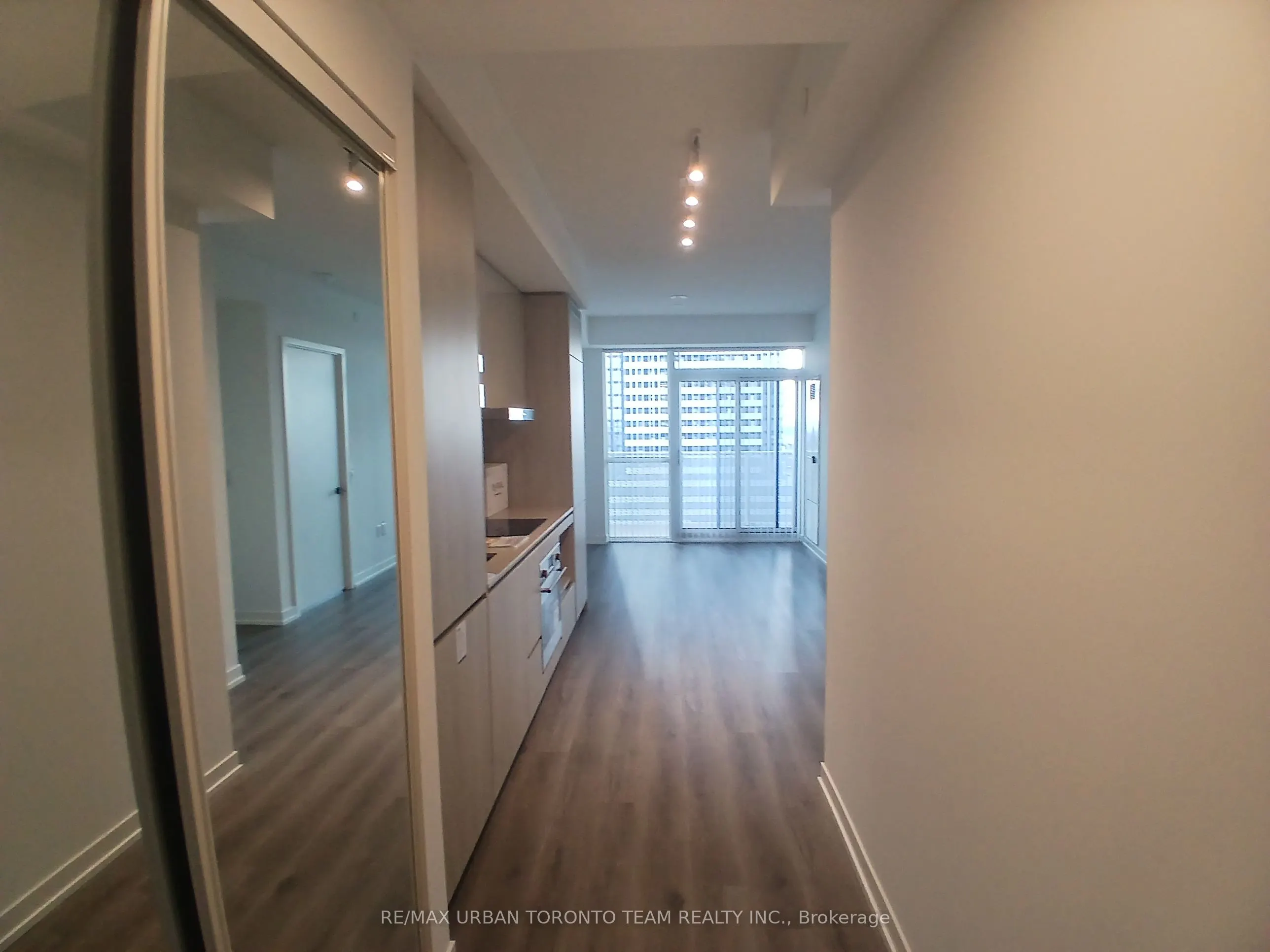 28 Interchange Way, #1116
