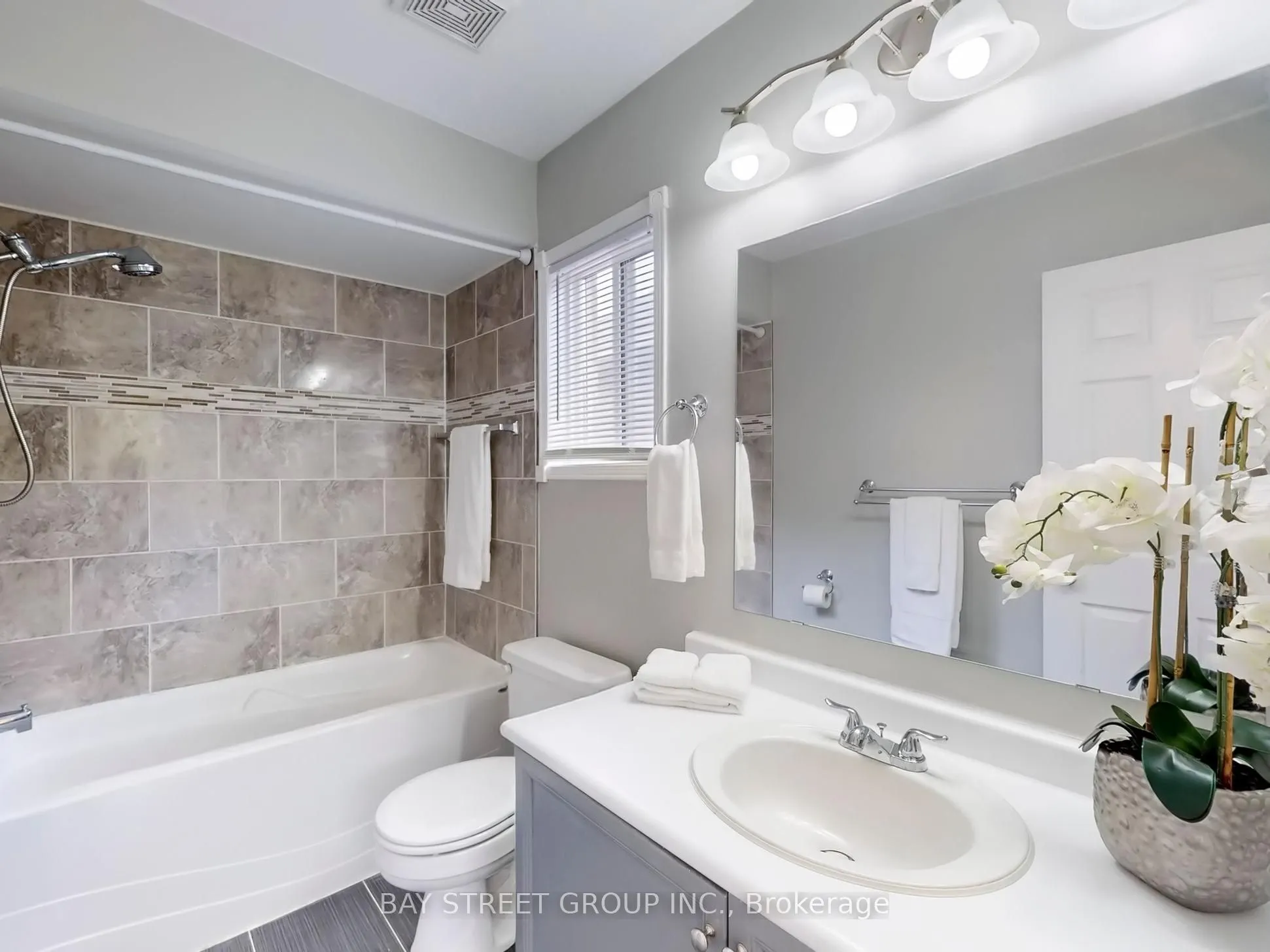 116 Woodroof Crescent