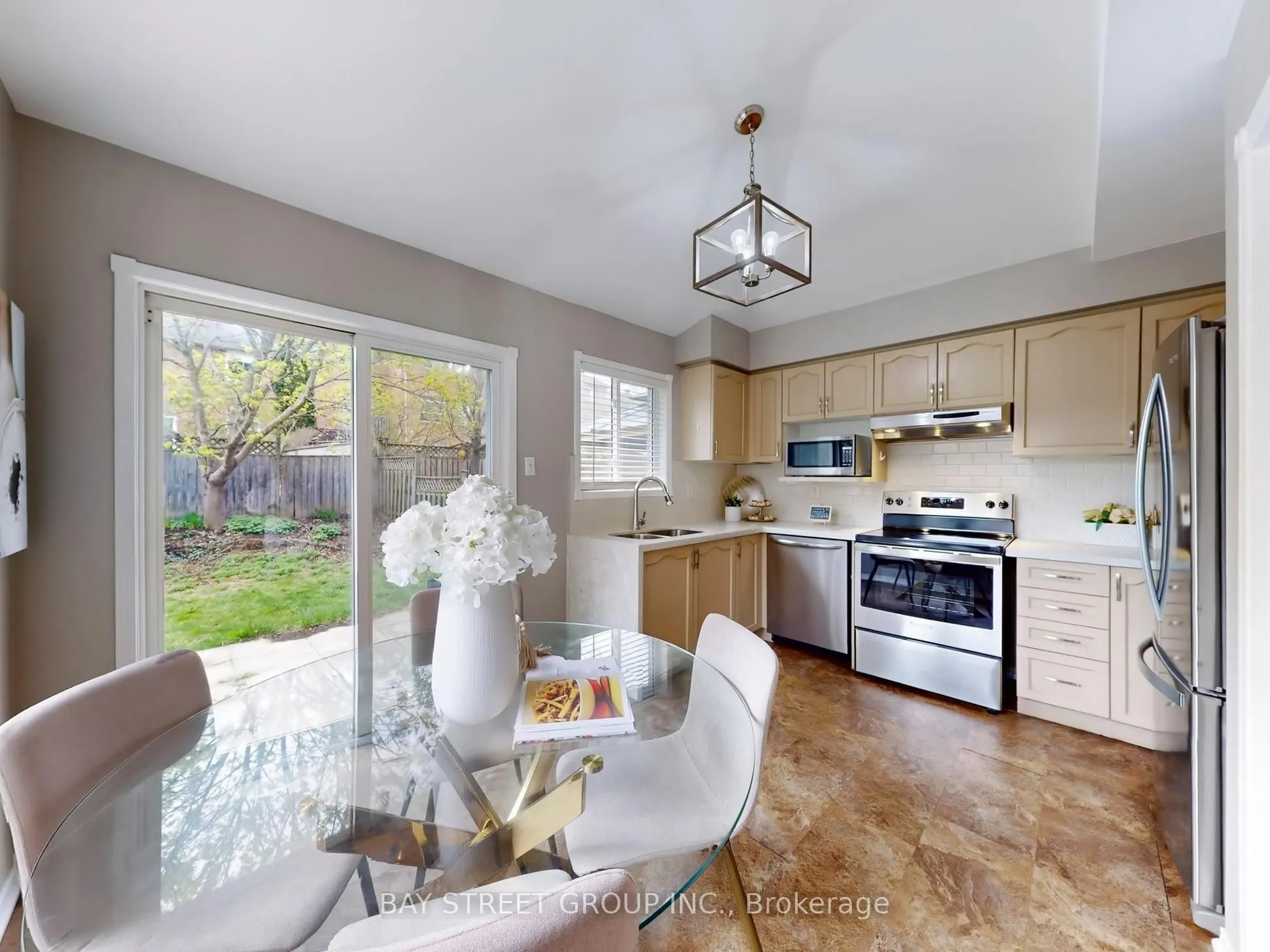 116 Woodroof Crescent