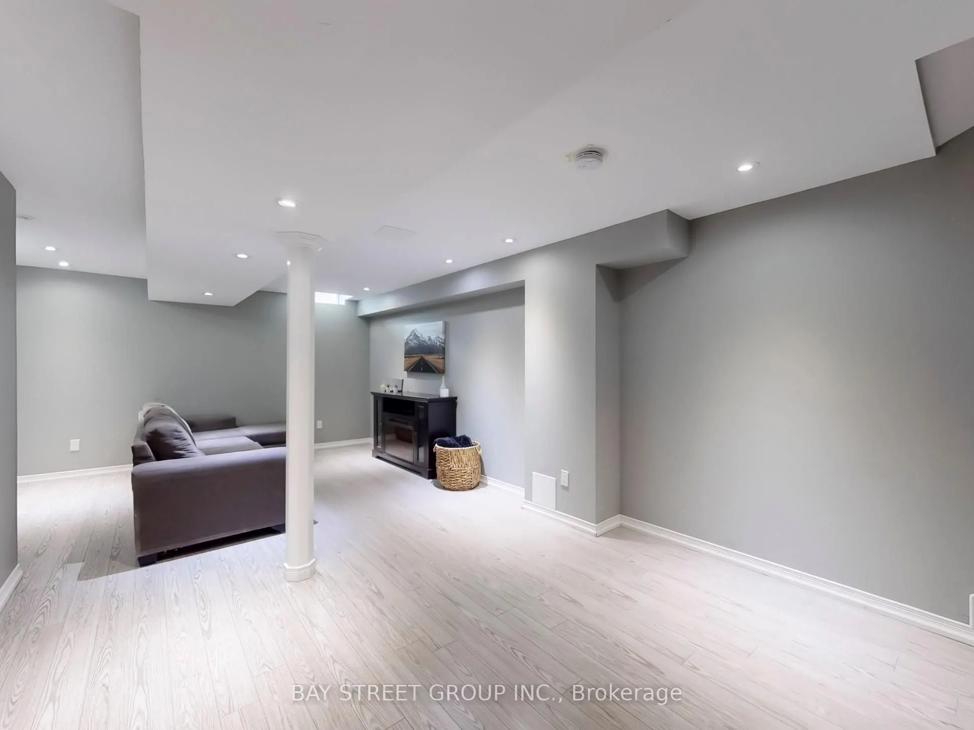 116 Woodroof Crescent