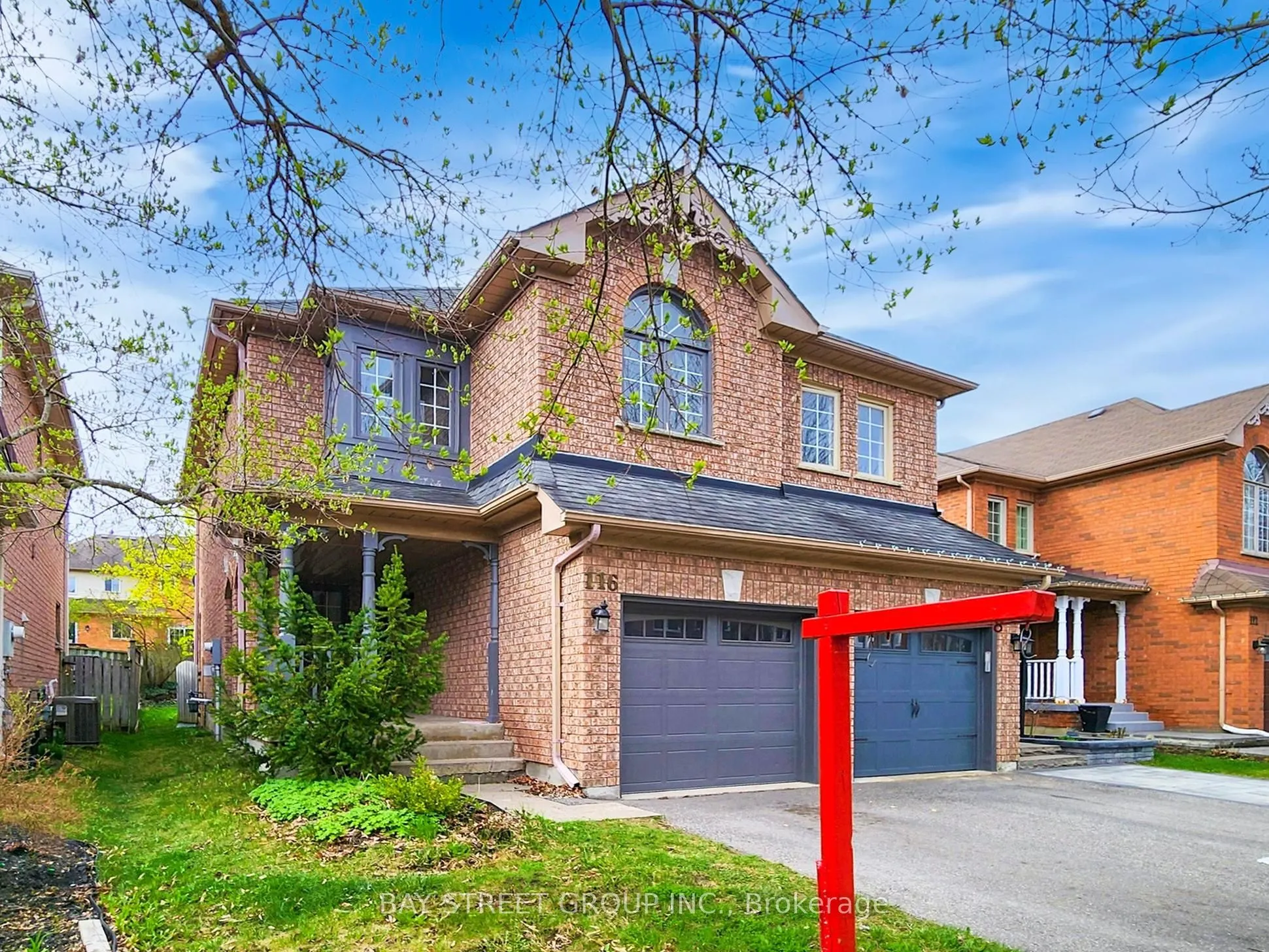 116 Woodroof Crescent