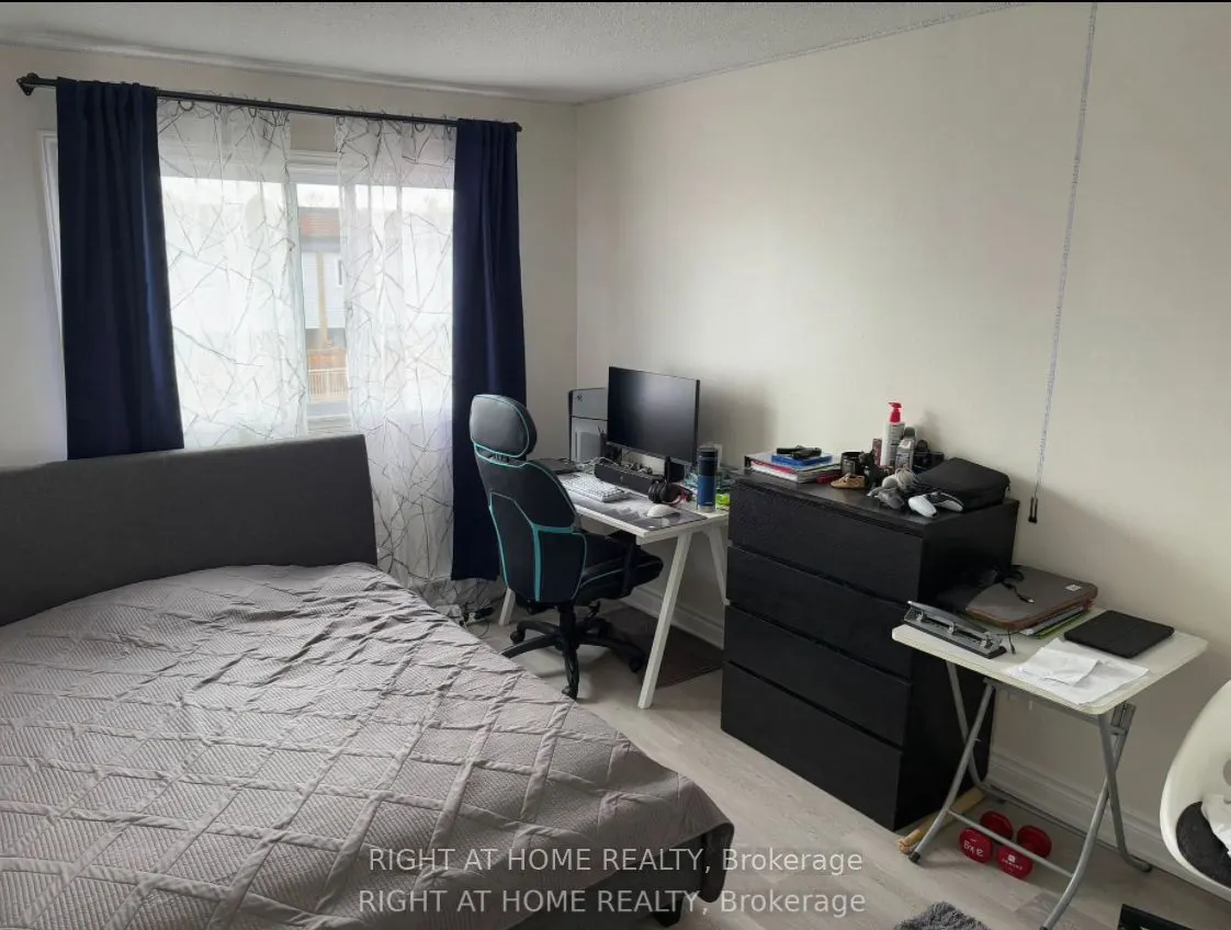 248 Milestone Crescent E, #120