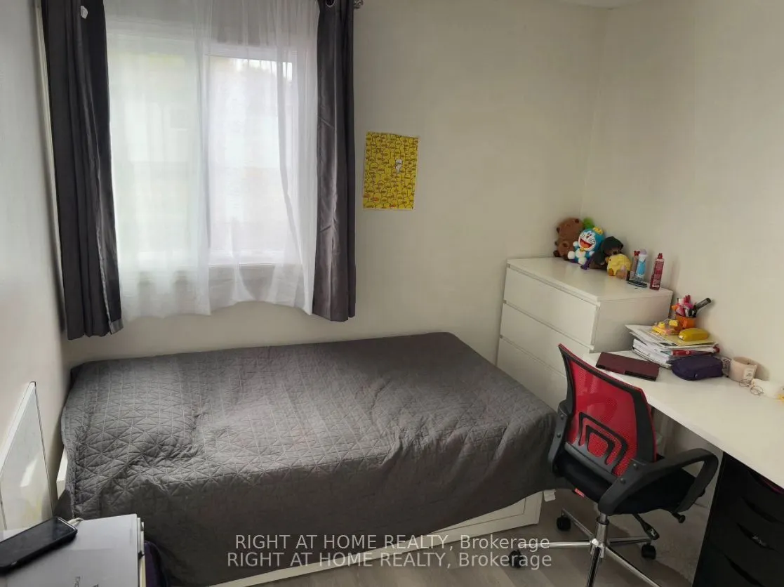 248 Milestone Crescent E, #120