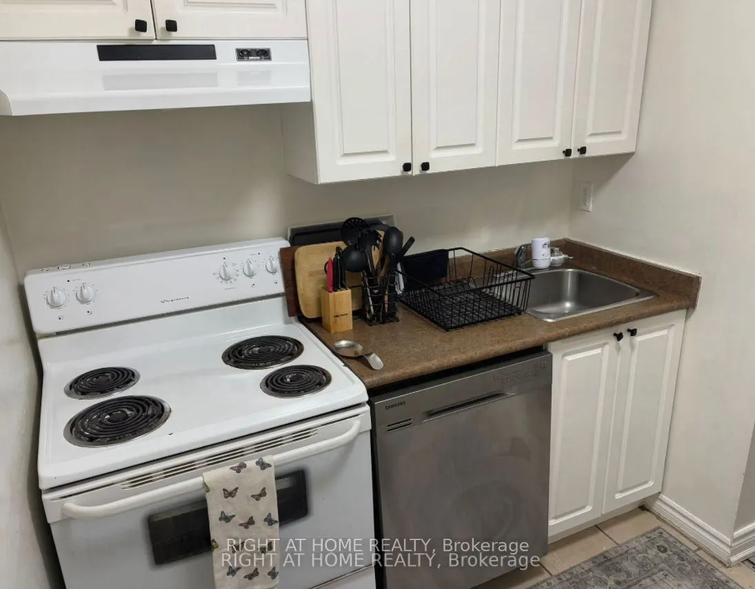 248 Milestone Crescent E, #120