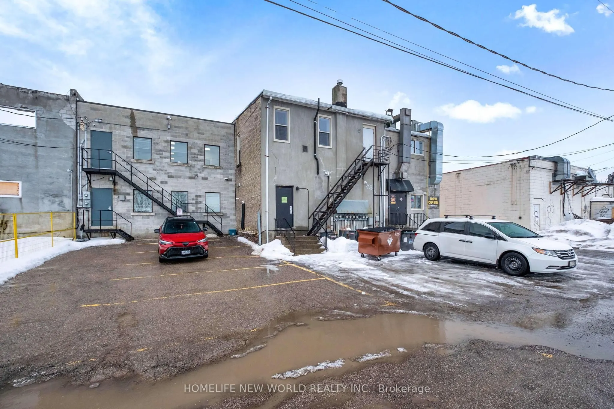 19 brock Street W