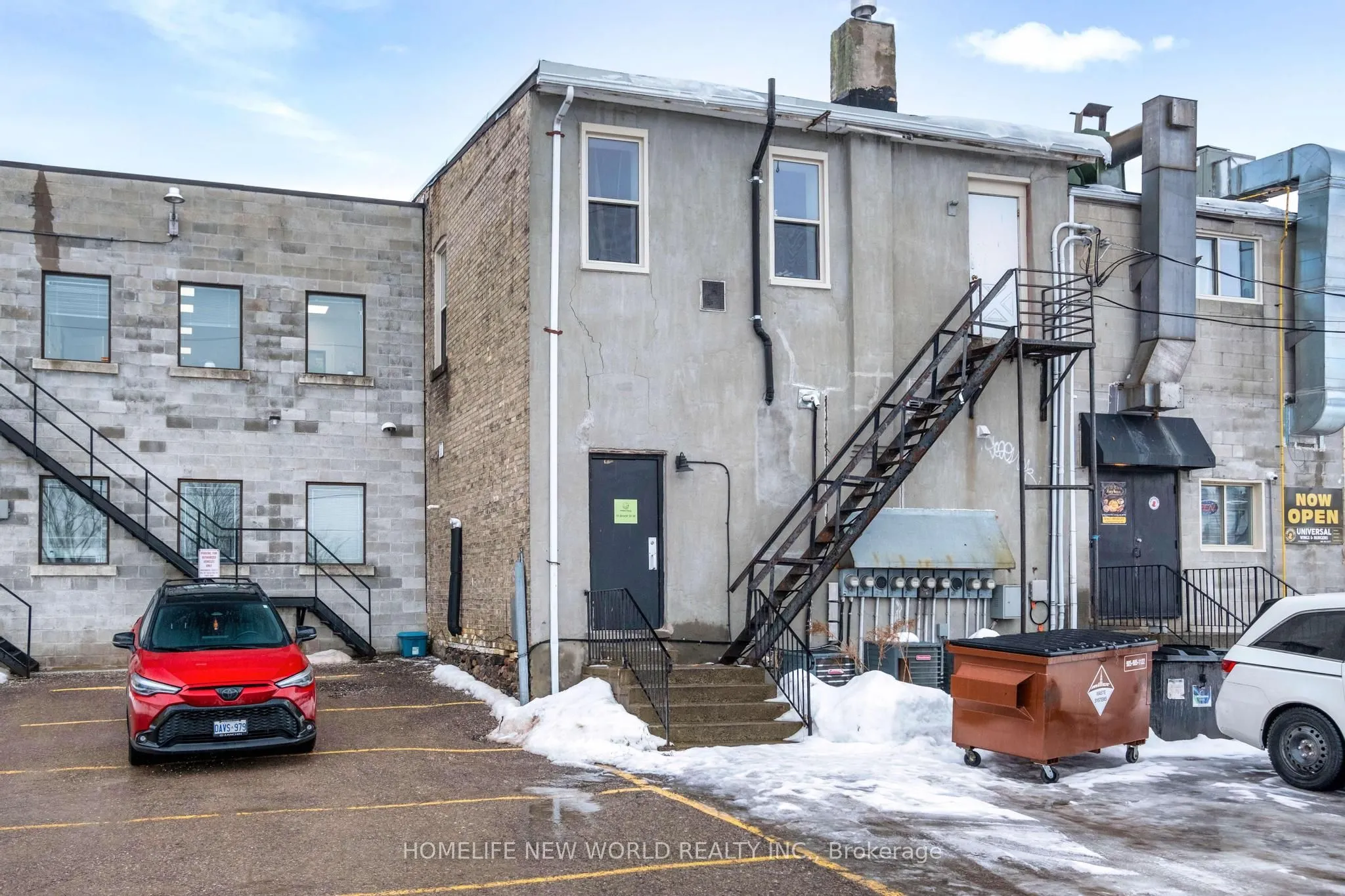 19 brock Street W