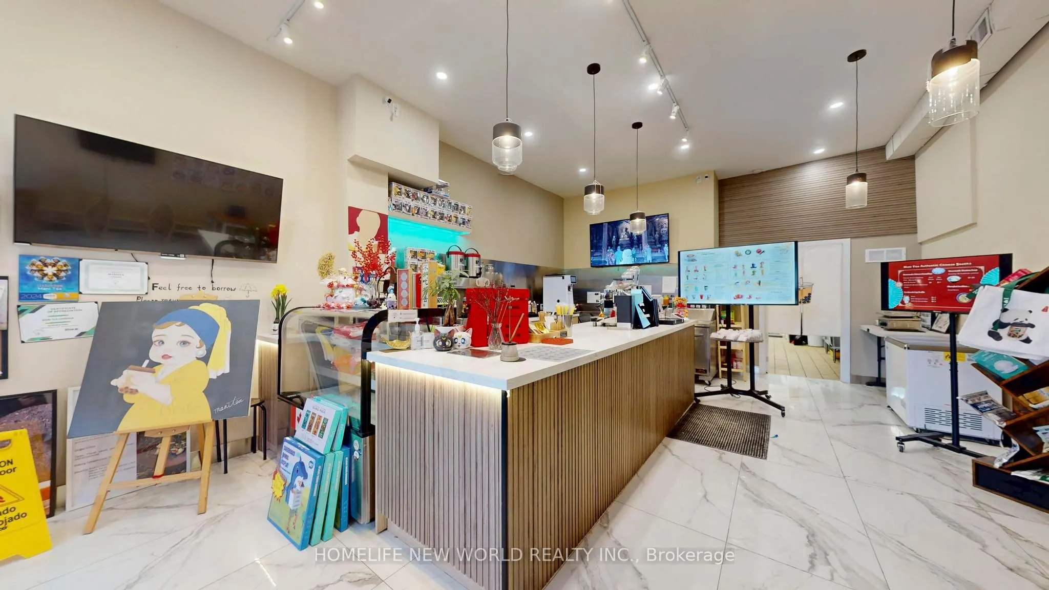 19 brock Street W