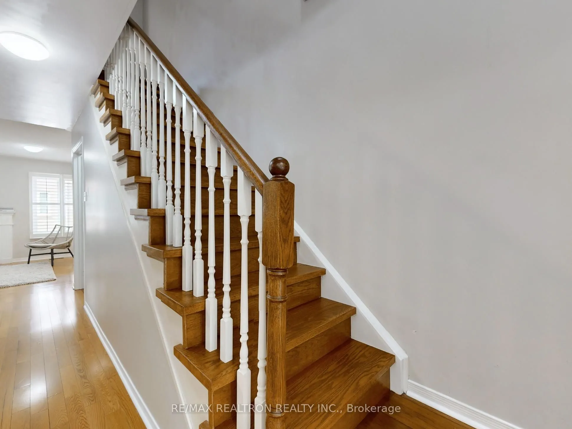 8 Coburg Crescent