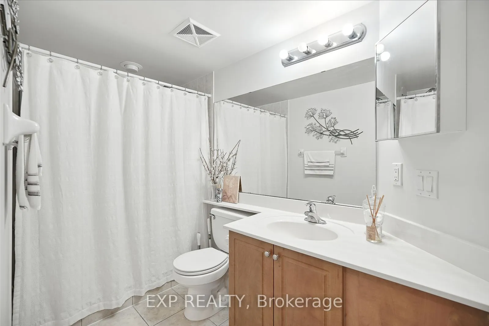 350 Red Maple Road, #505