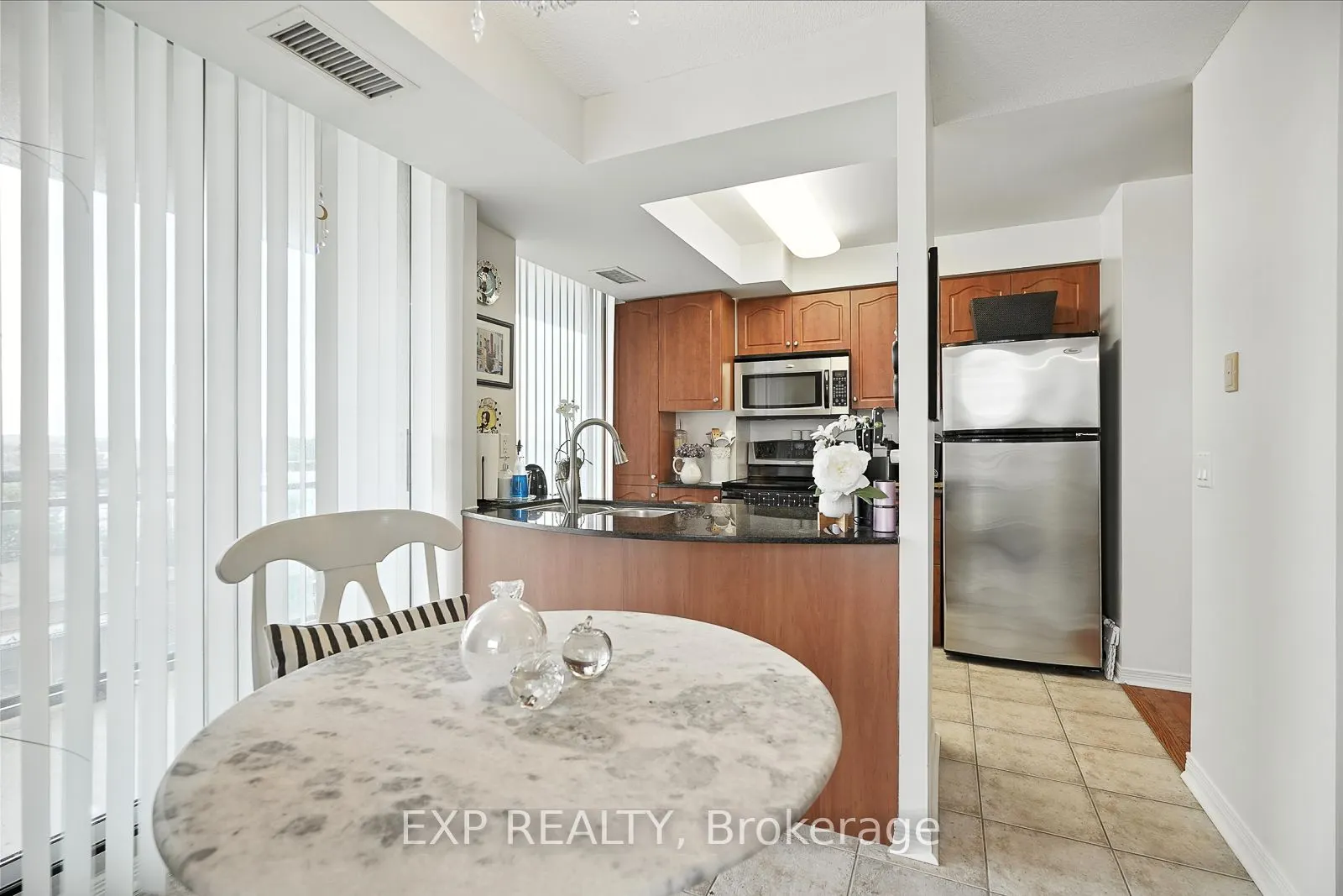 350 Red Maple Road, #505