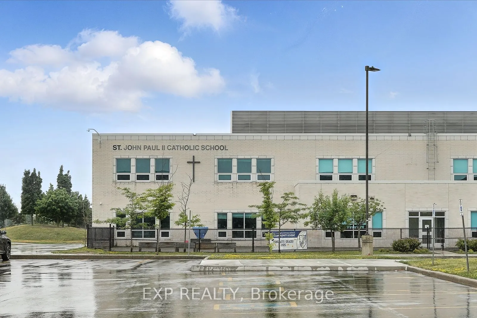 350 Red Maple Road, #505