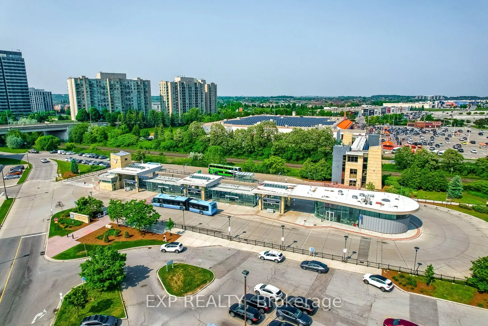 350 Red Maple Road, #505