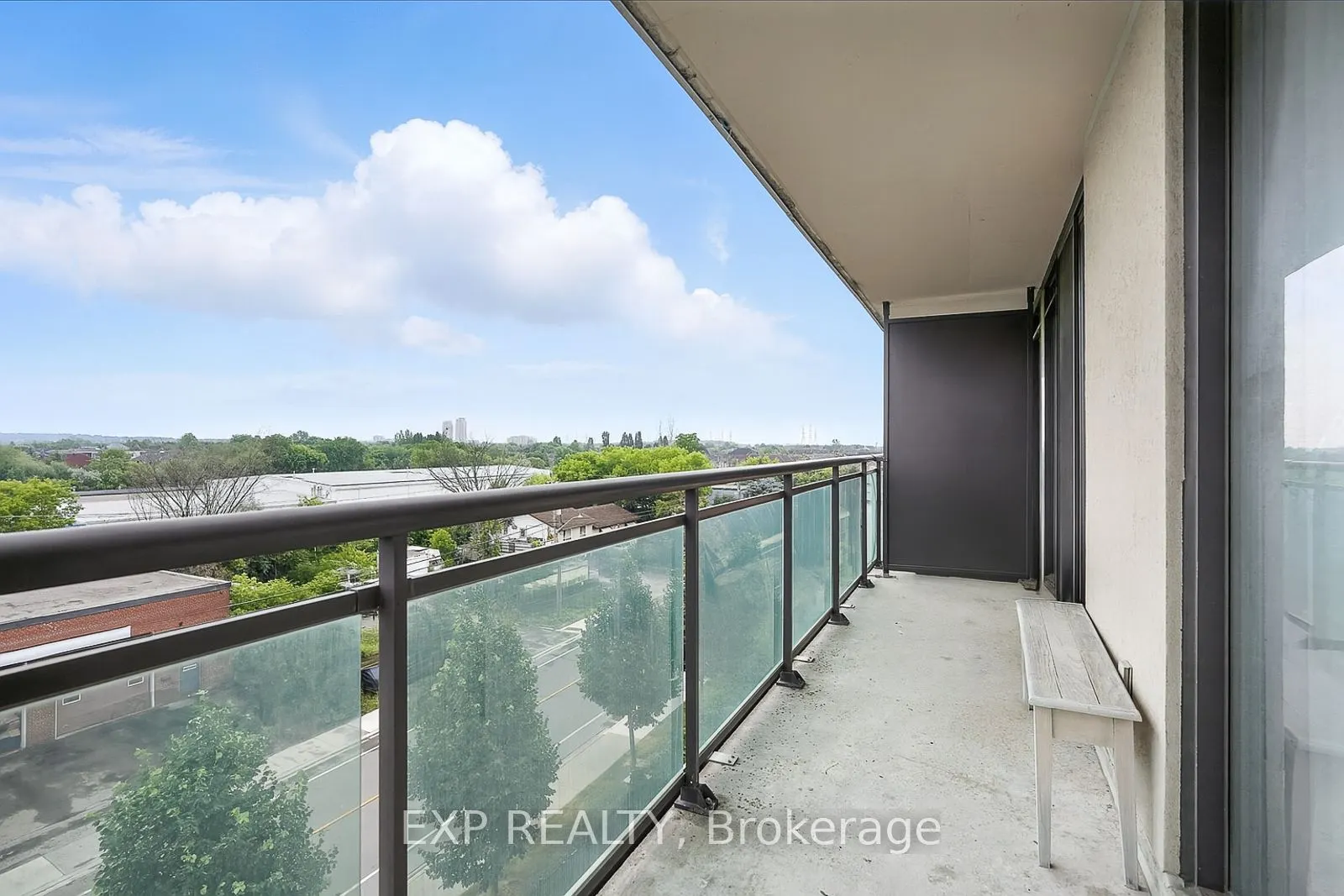 350 Red Maple Road, #505