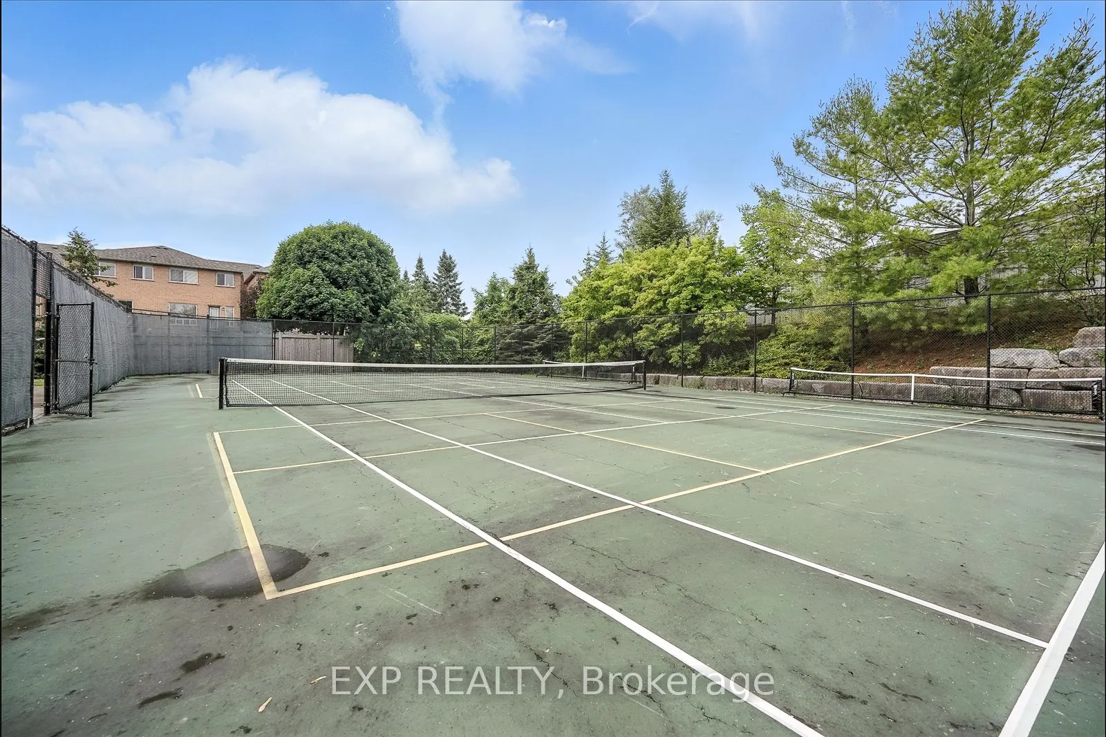 350 Red Maple Road, #505
