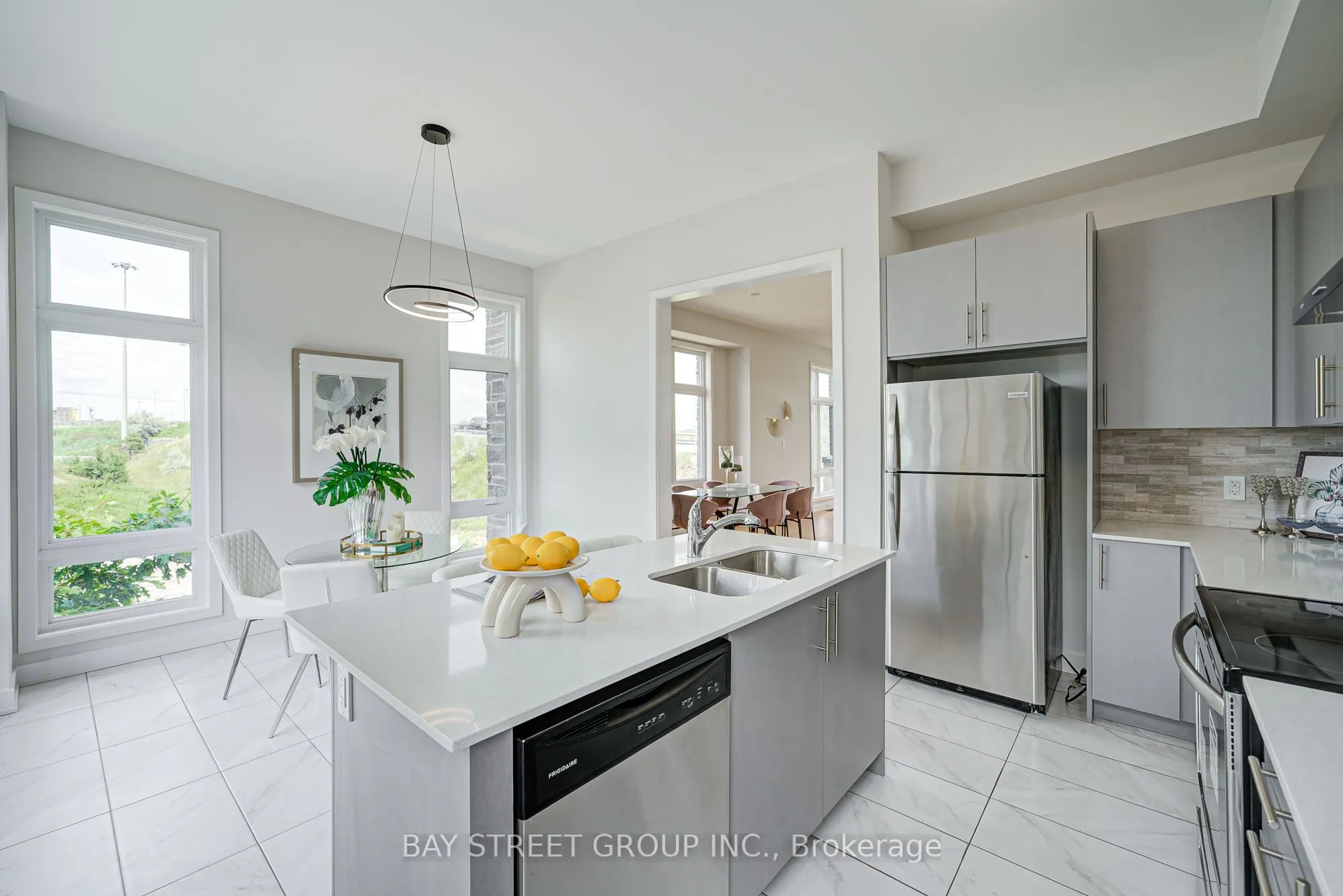 35 Carpaccio Avenue