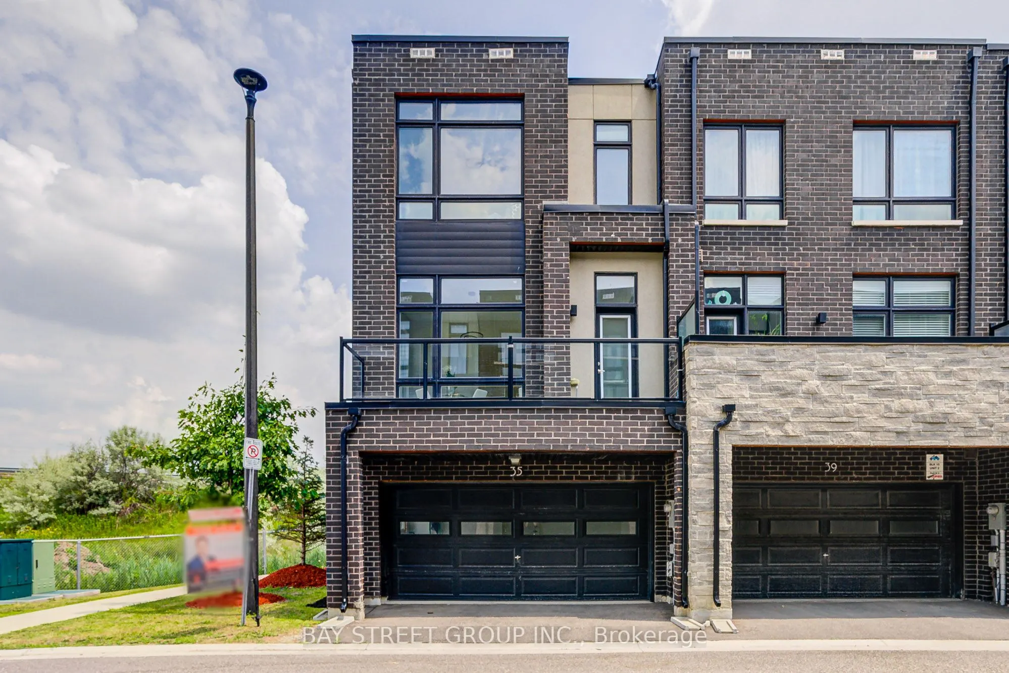 35 Carpaccio Avenue
