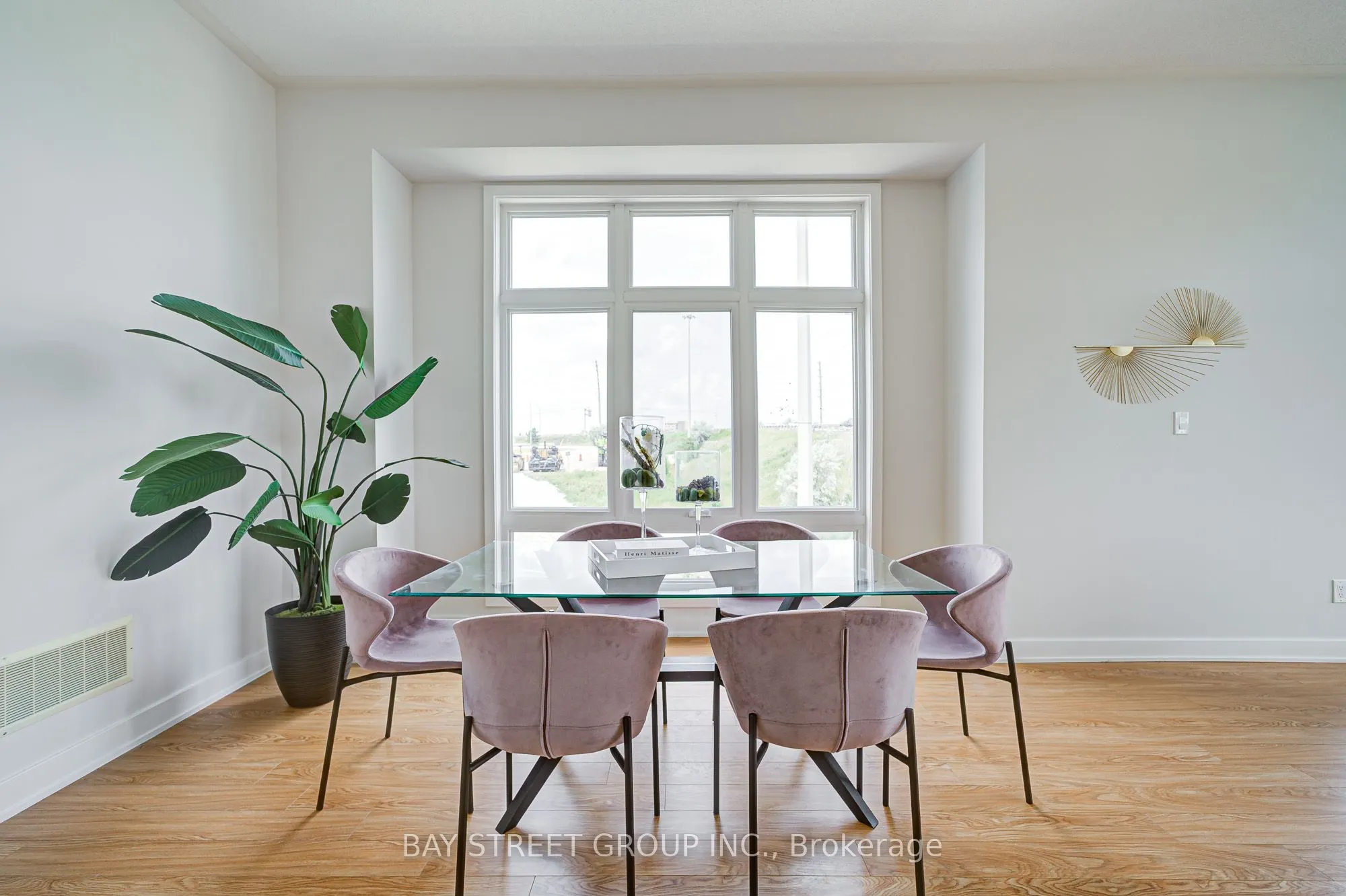 35 Carpaccio Avenue