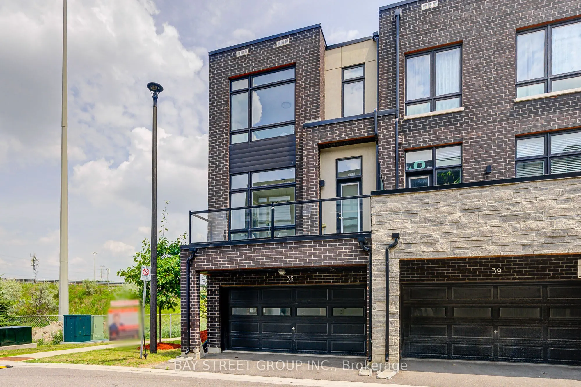 35 Carpaccio Avenue