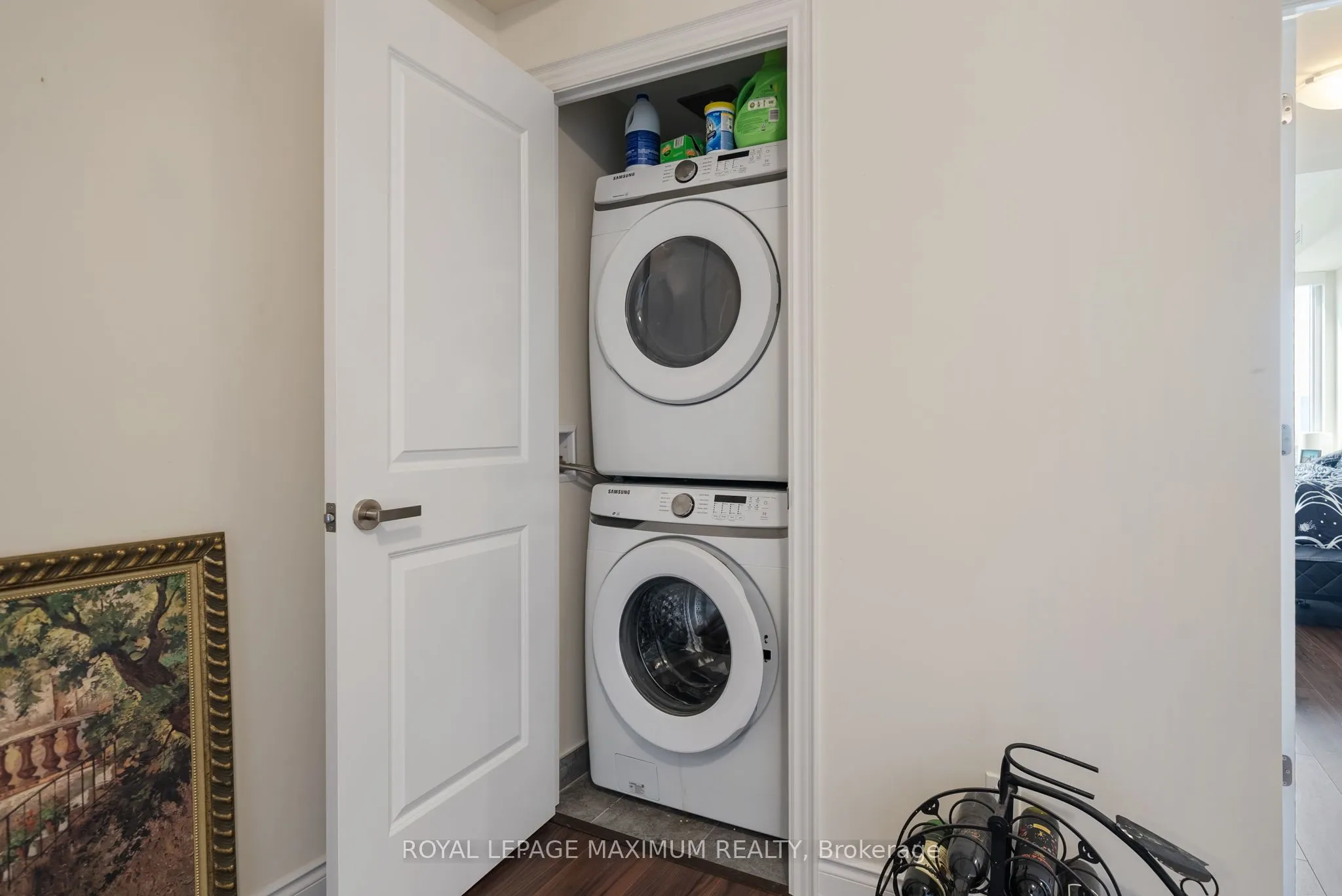 9075 Jane Street #1804