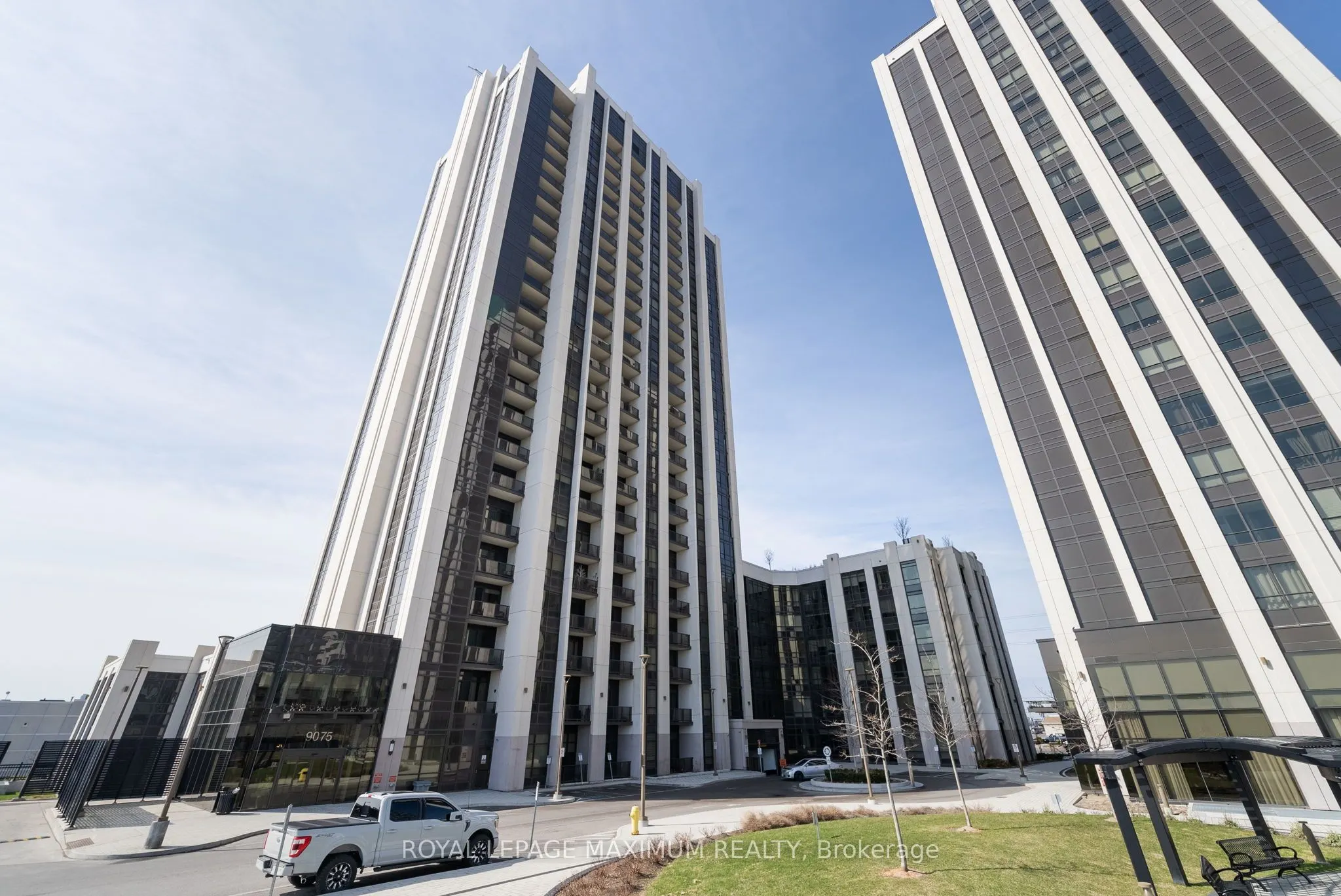 9075 Jane Street #1804